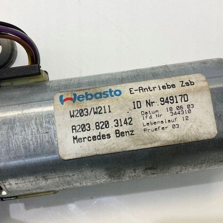 Moteur de toit ouvrant Mercedes Classe E W211 (2006-2009) image 4