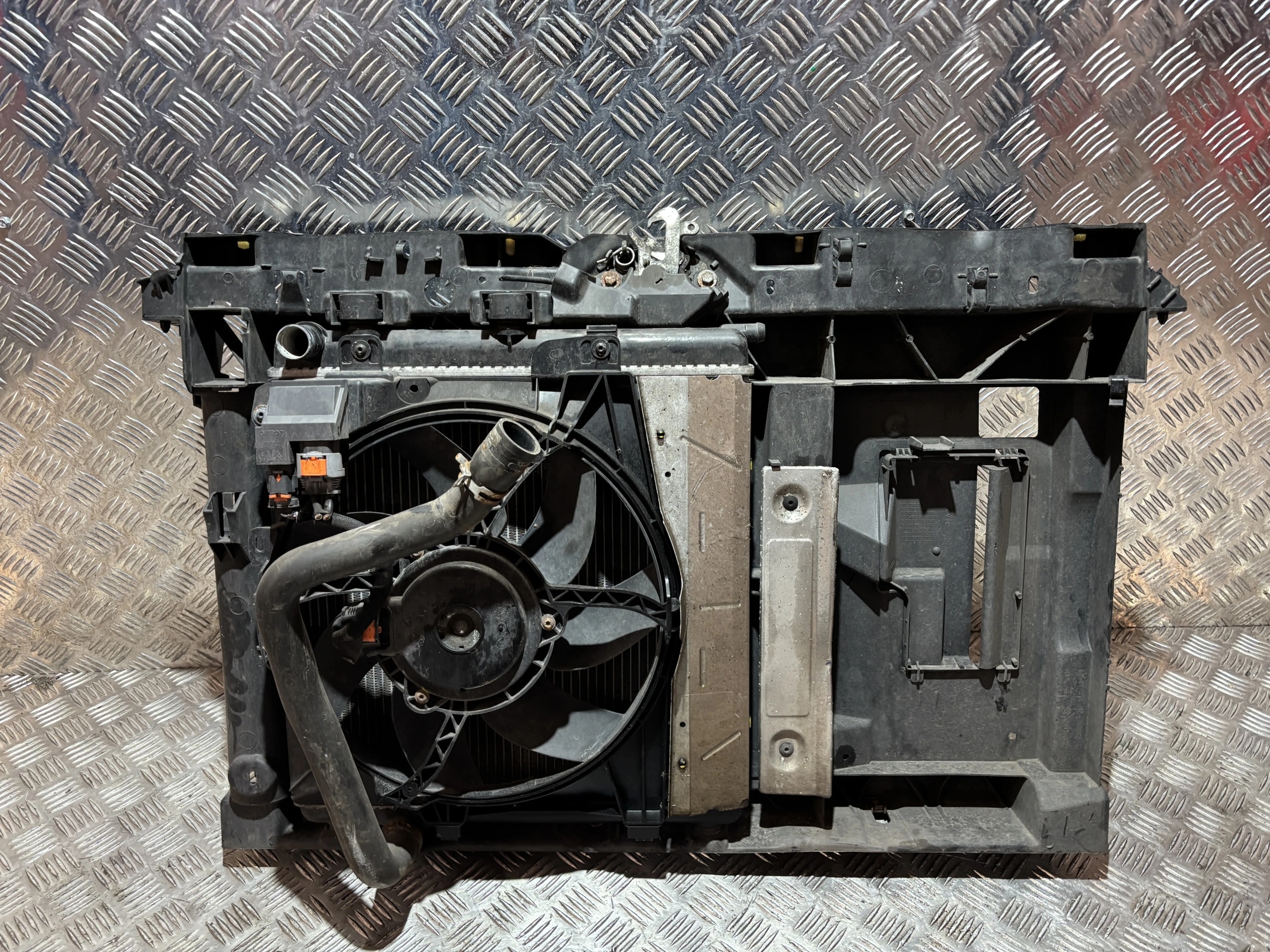 Frontgrill Kühlergrill Citroen C3 III 1.2 VTI PK27138 image 3