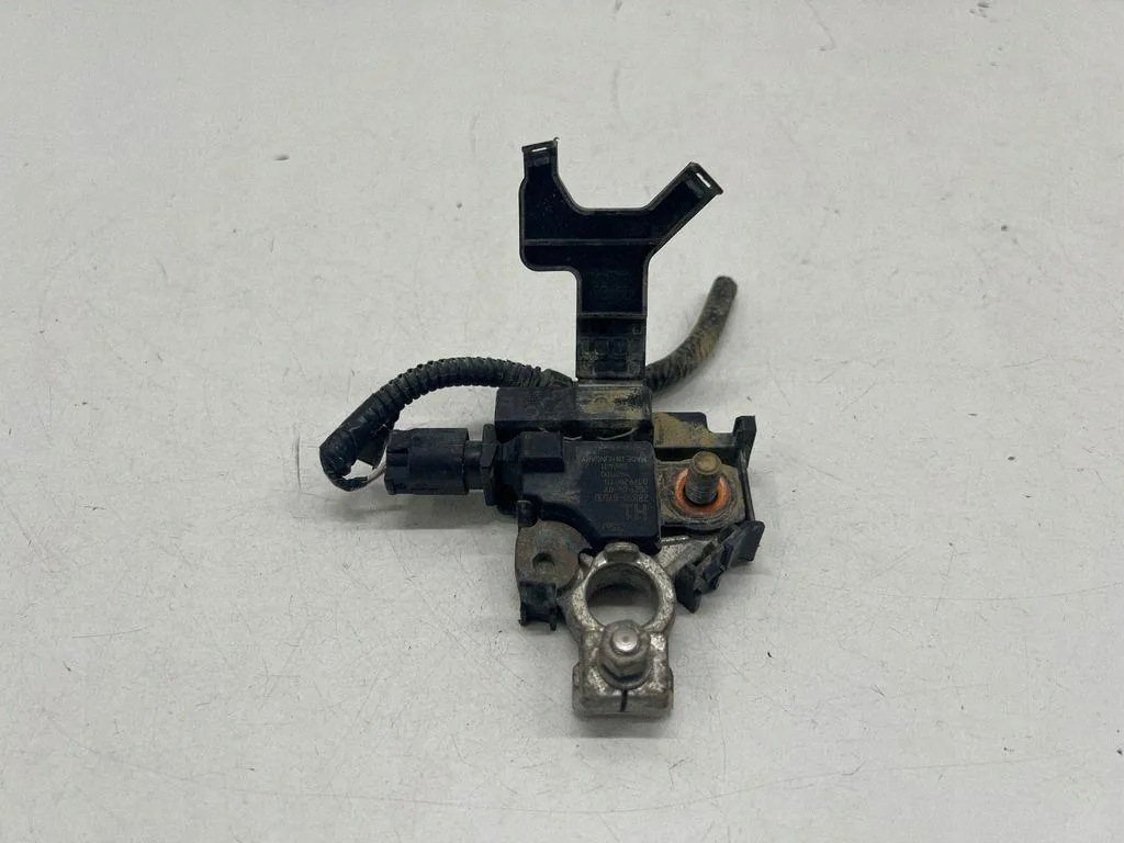 Akun sulake Toyota Hilux 288500Y010 2.4D 2021 image 2