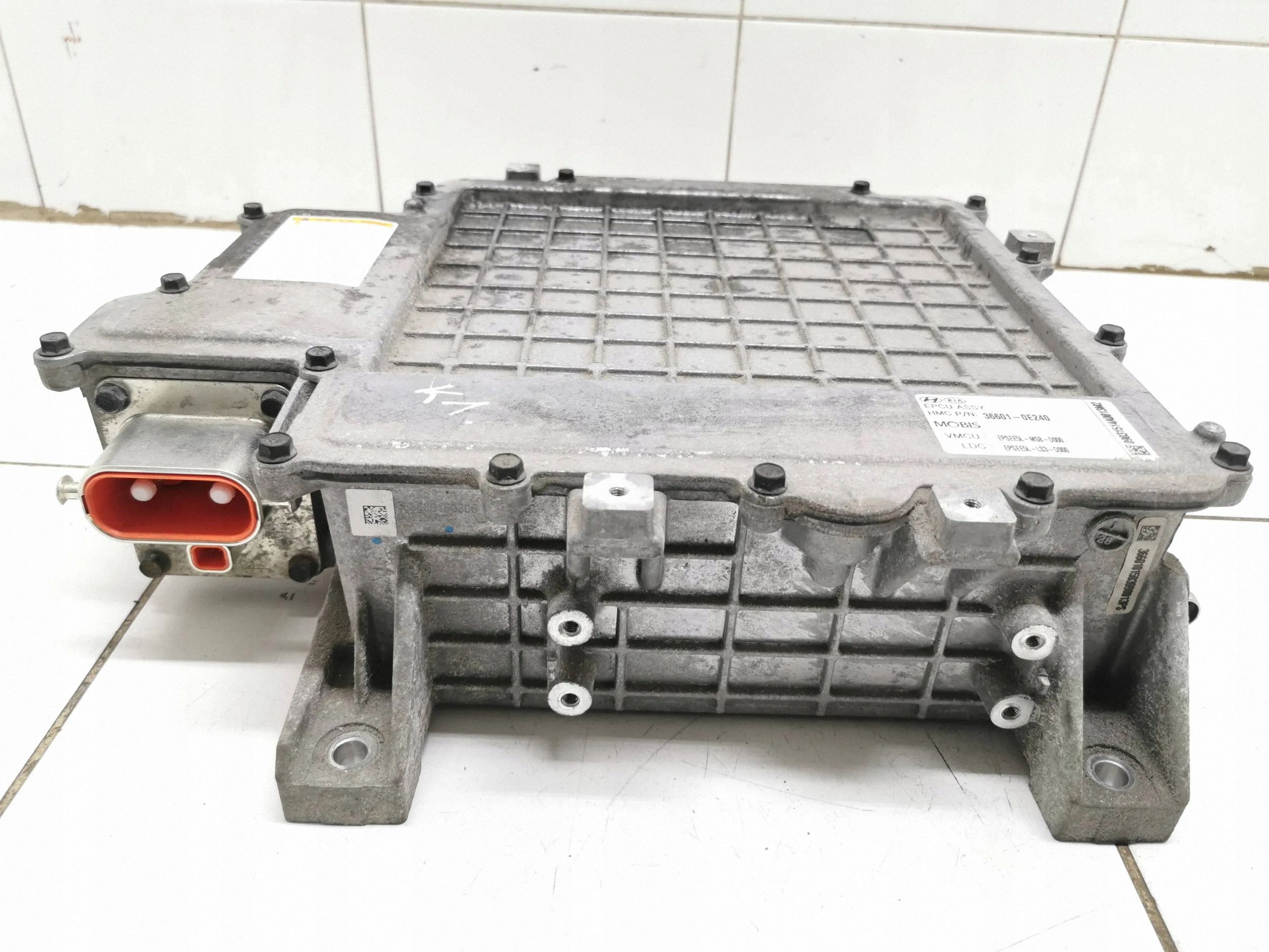 Convertisseur Kia Soul II EV 2015 36601-0E240 image 2