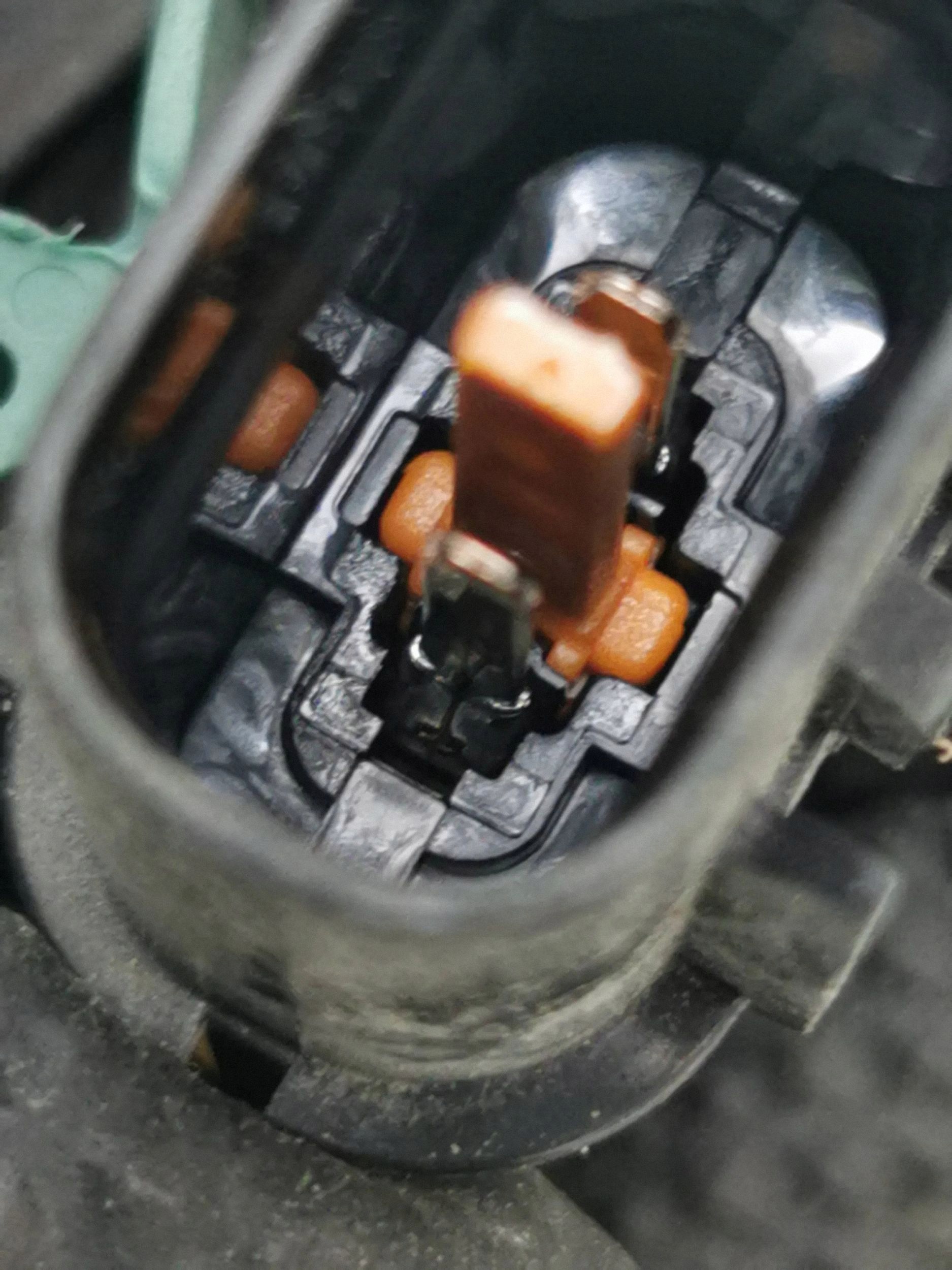 Kia Soul II 14-17r botsingssensor 95920-21100 image 3