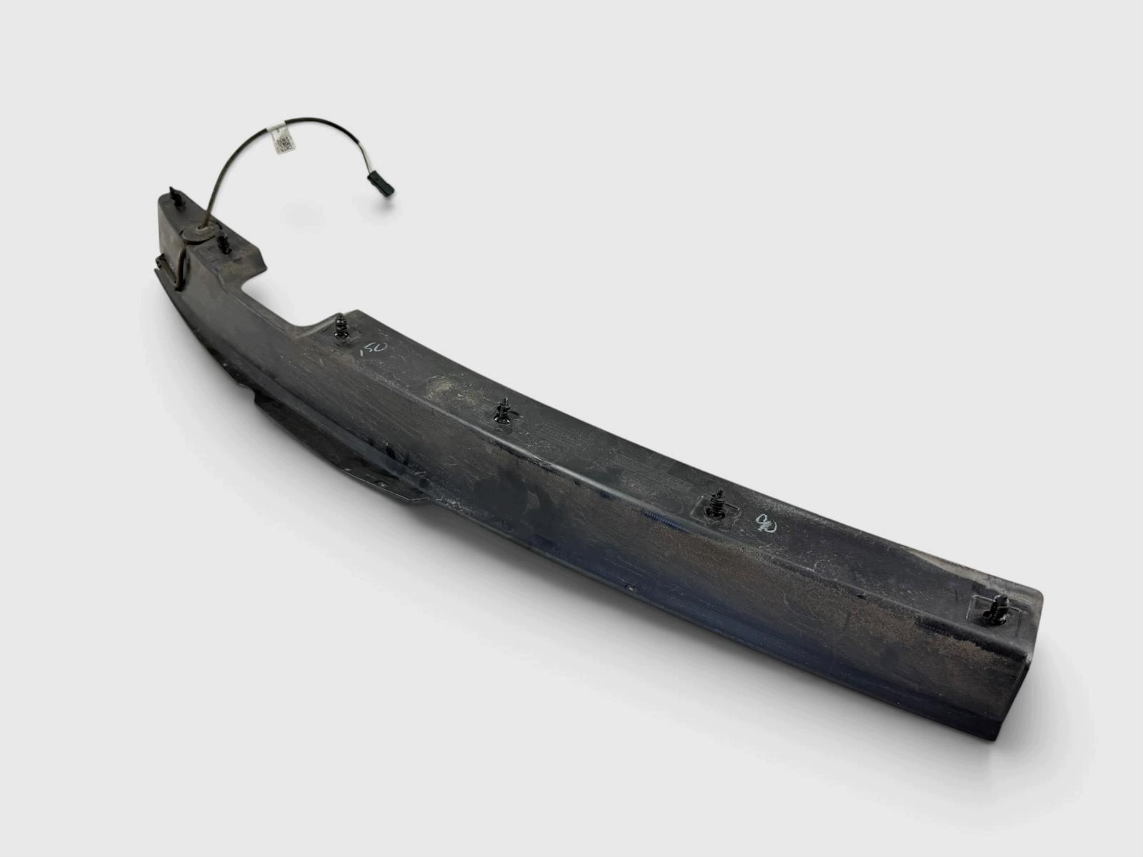 Escalande Yukon Tahoe 15-120 takaluukun sulkijatunnistin oikea OEM 12GM227A