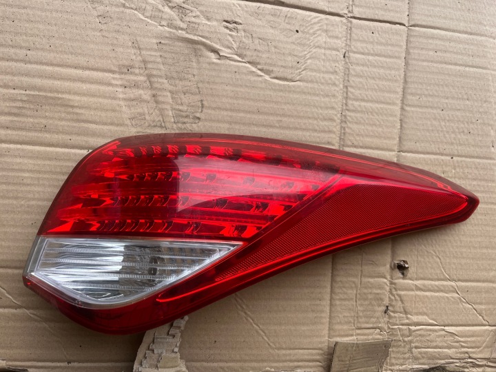 Rechte Heckleuchte Hyundai i40 2011-2014 Limousine rechts hinten 924023Z3
