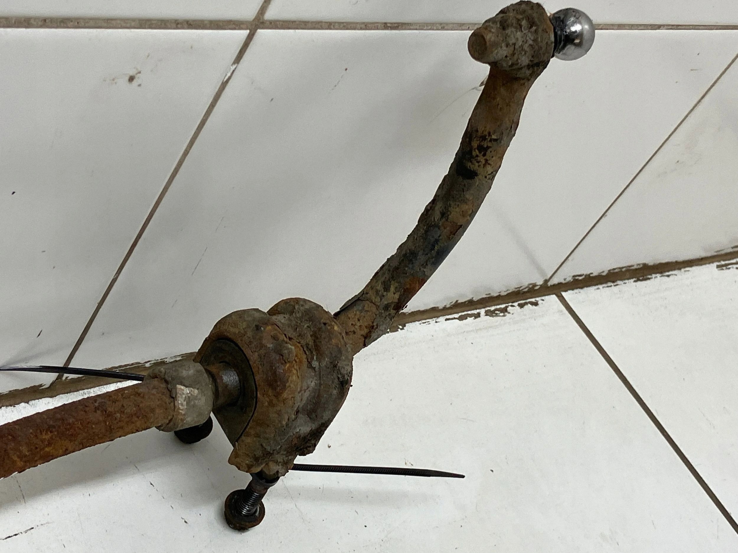 2007 Hyundai Santa Fe Rear Stabilizer Bar OEM FRC81661