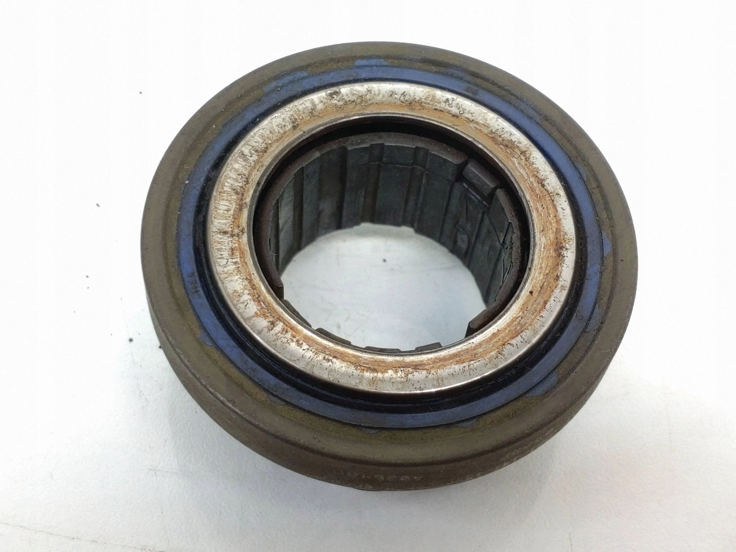 VW Passat B6 2007 painelaakeri 02T141165E