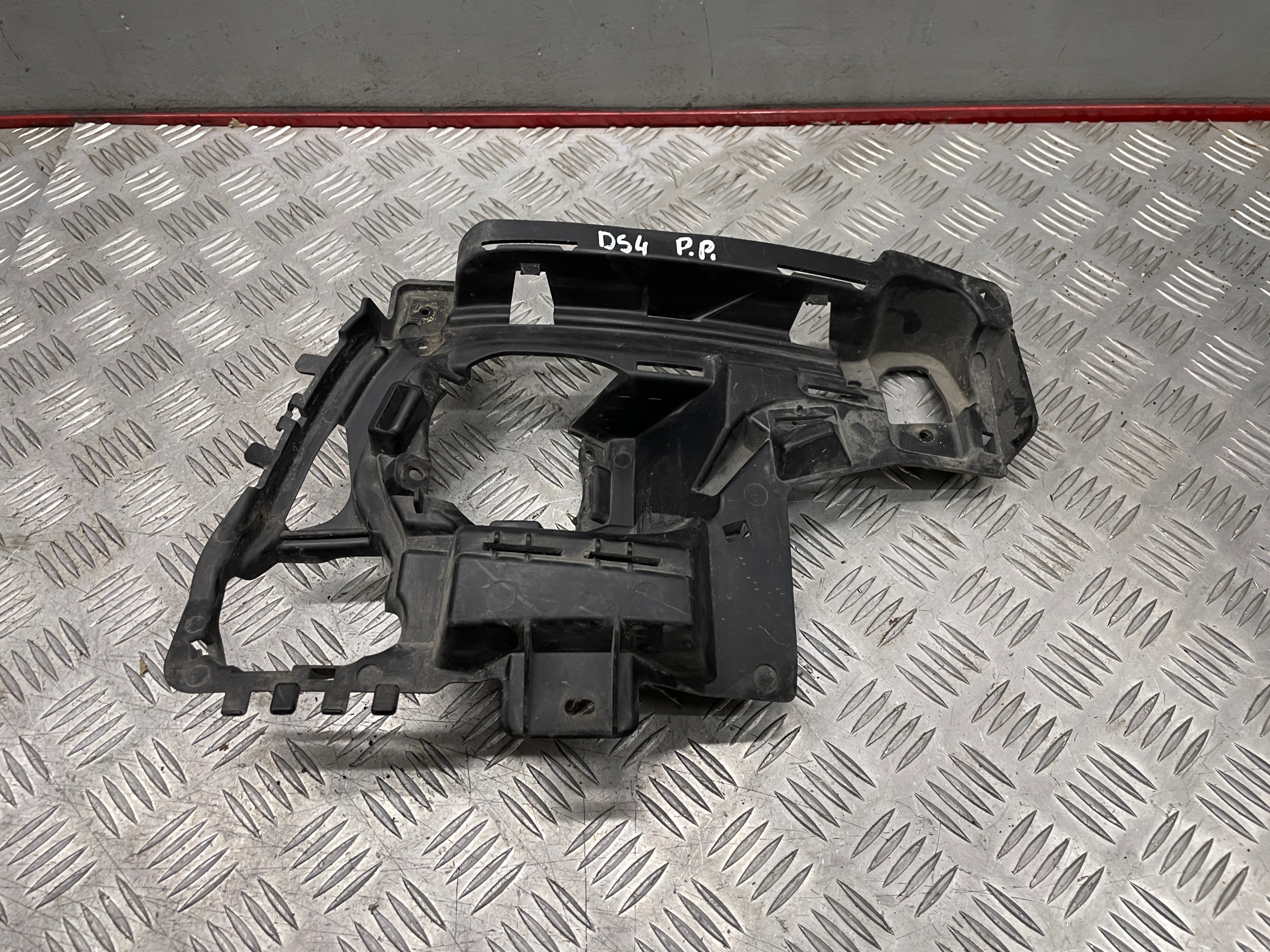 Support de fixation H7 droit Citroën DS4 I 657465465465 image 2