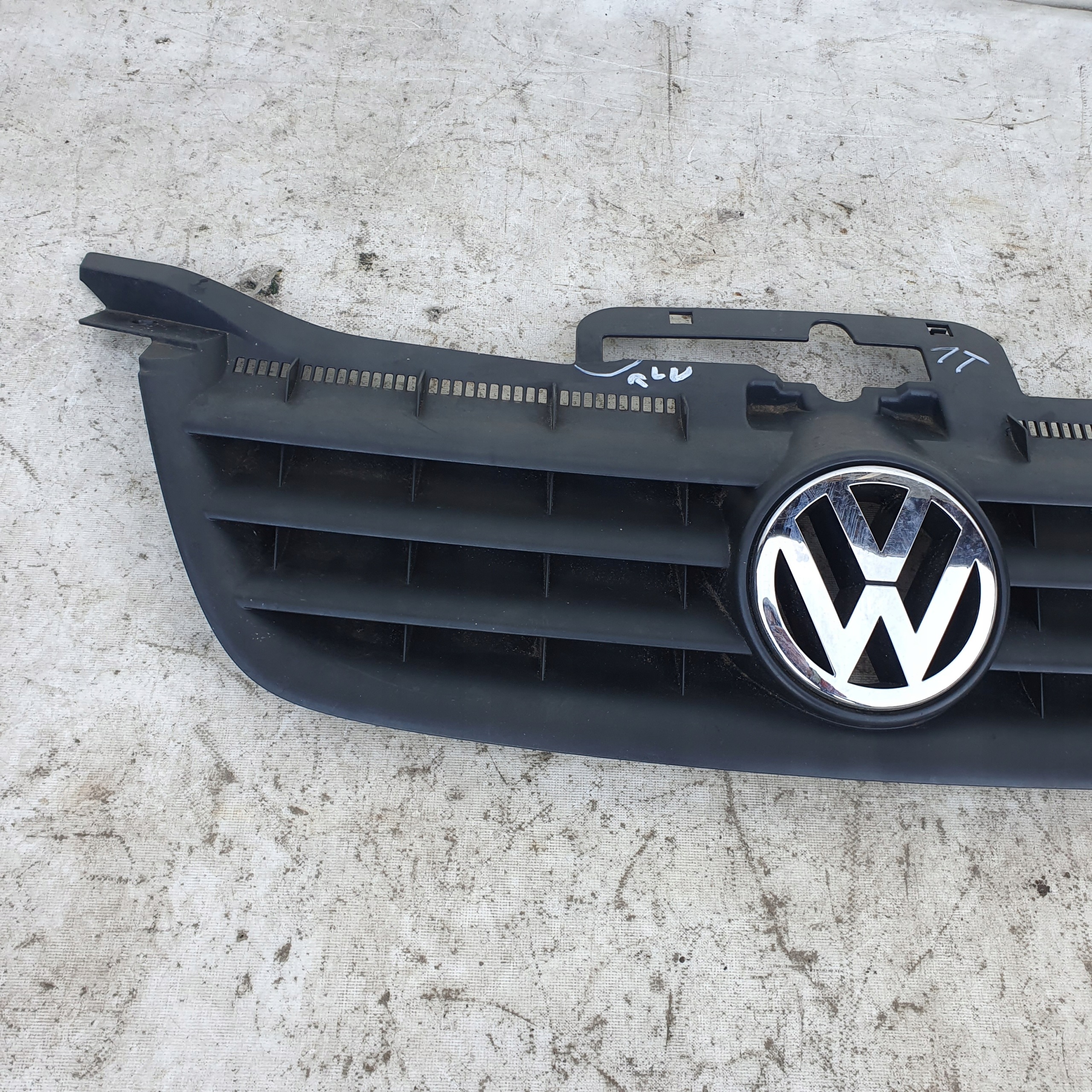 Calandre VW Touran MK1 1T0853651A image 3
