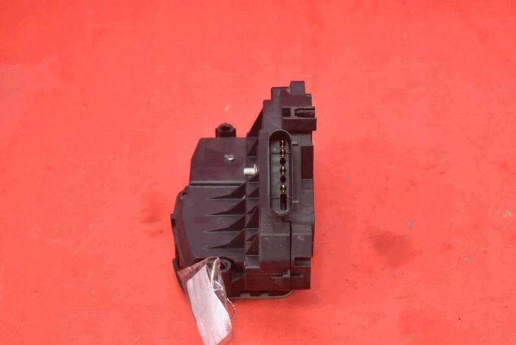 Bakdörrlås höger Ford Focus MK3 11-15 image 4