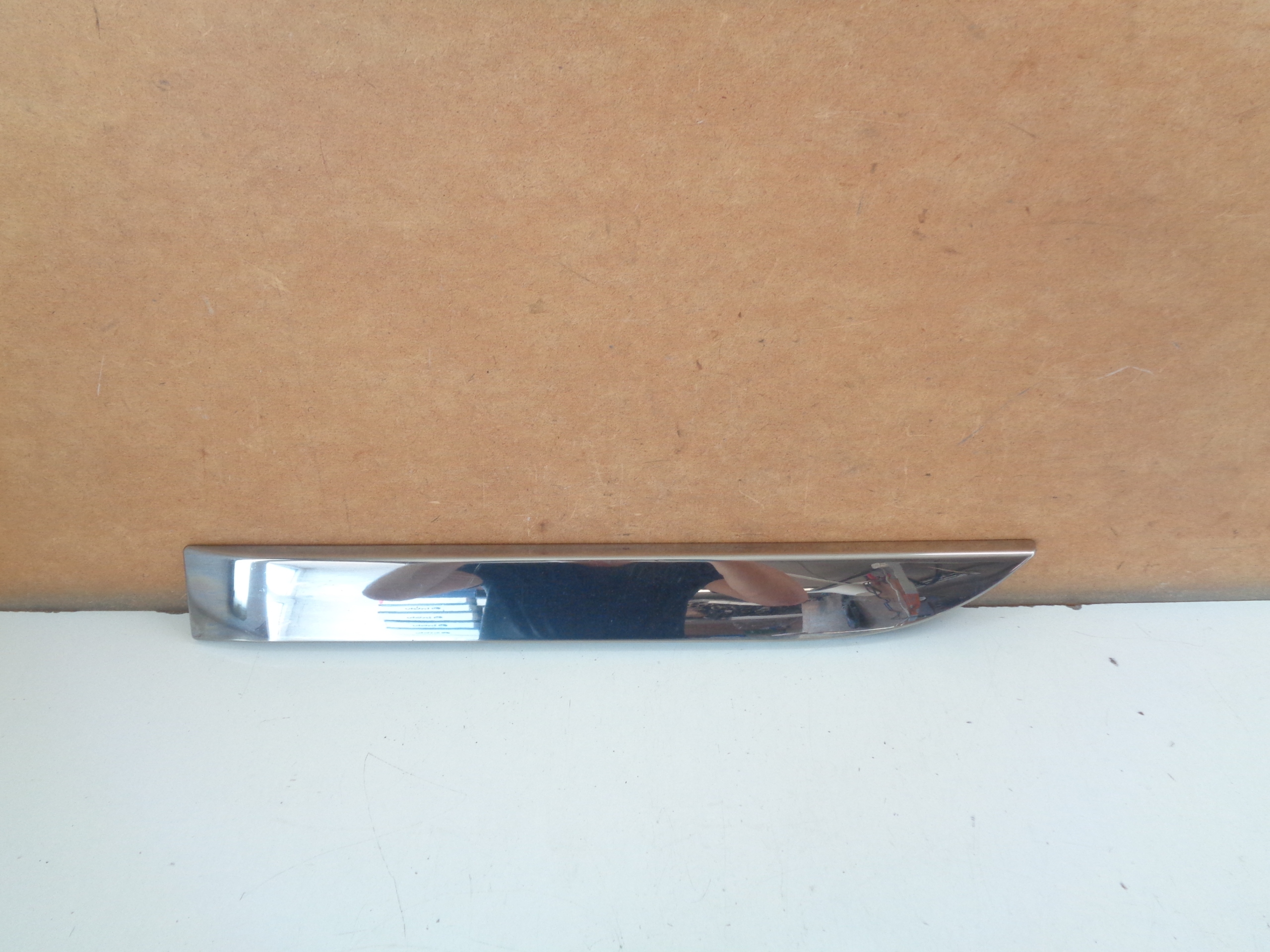 Moldura Cromada Peugeot 2008 Izquierda Trasera OEM 9806391977 image 2