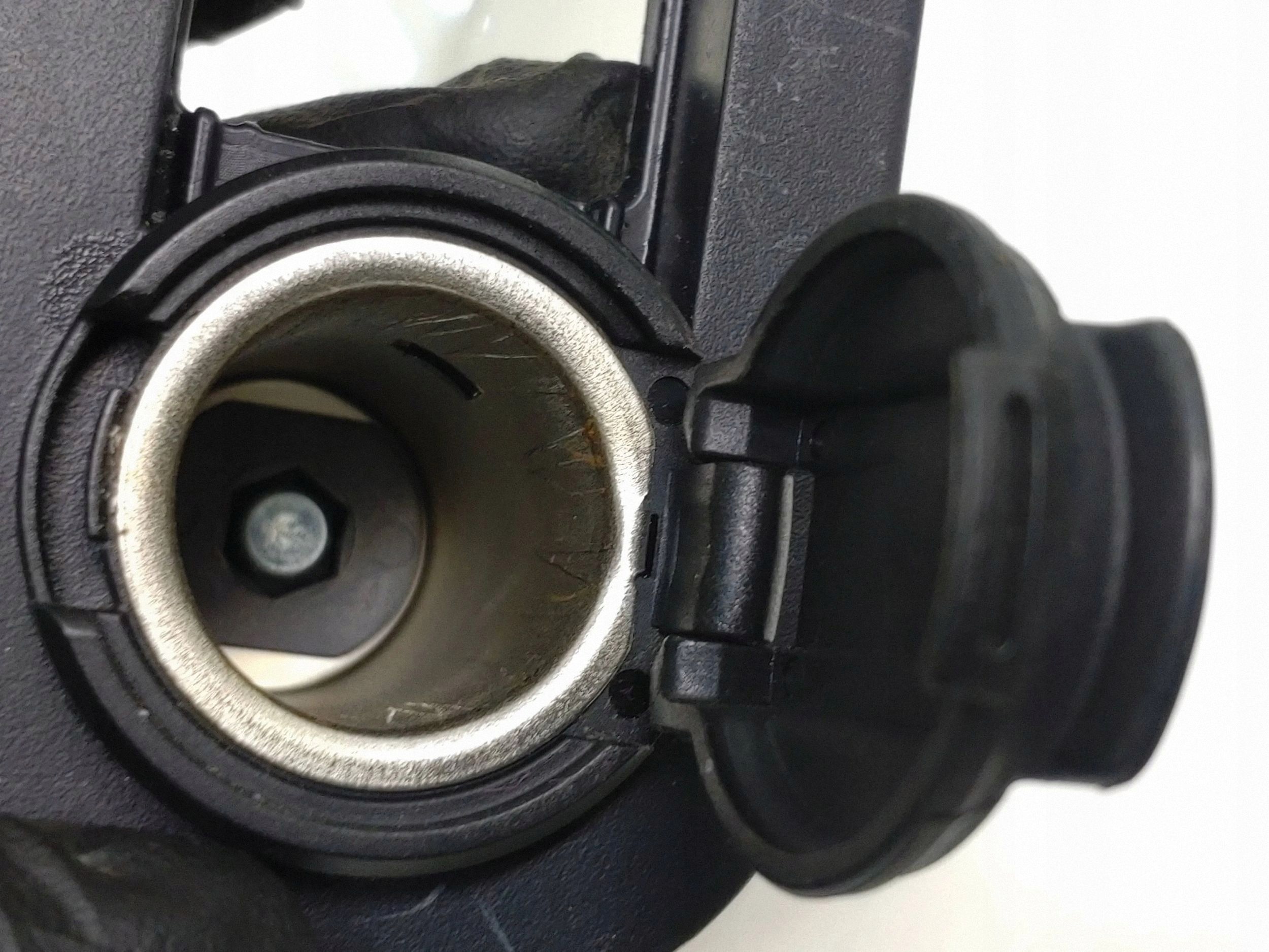 Isqueiro USB e AUX para Kia Rio III Lift 84762-1W051 image 4