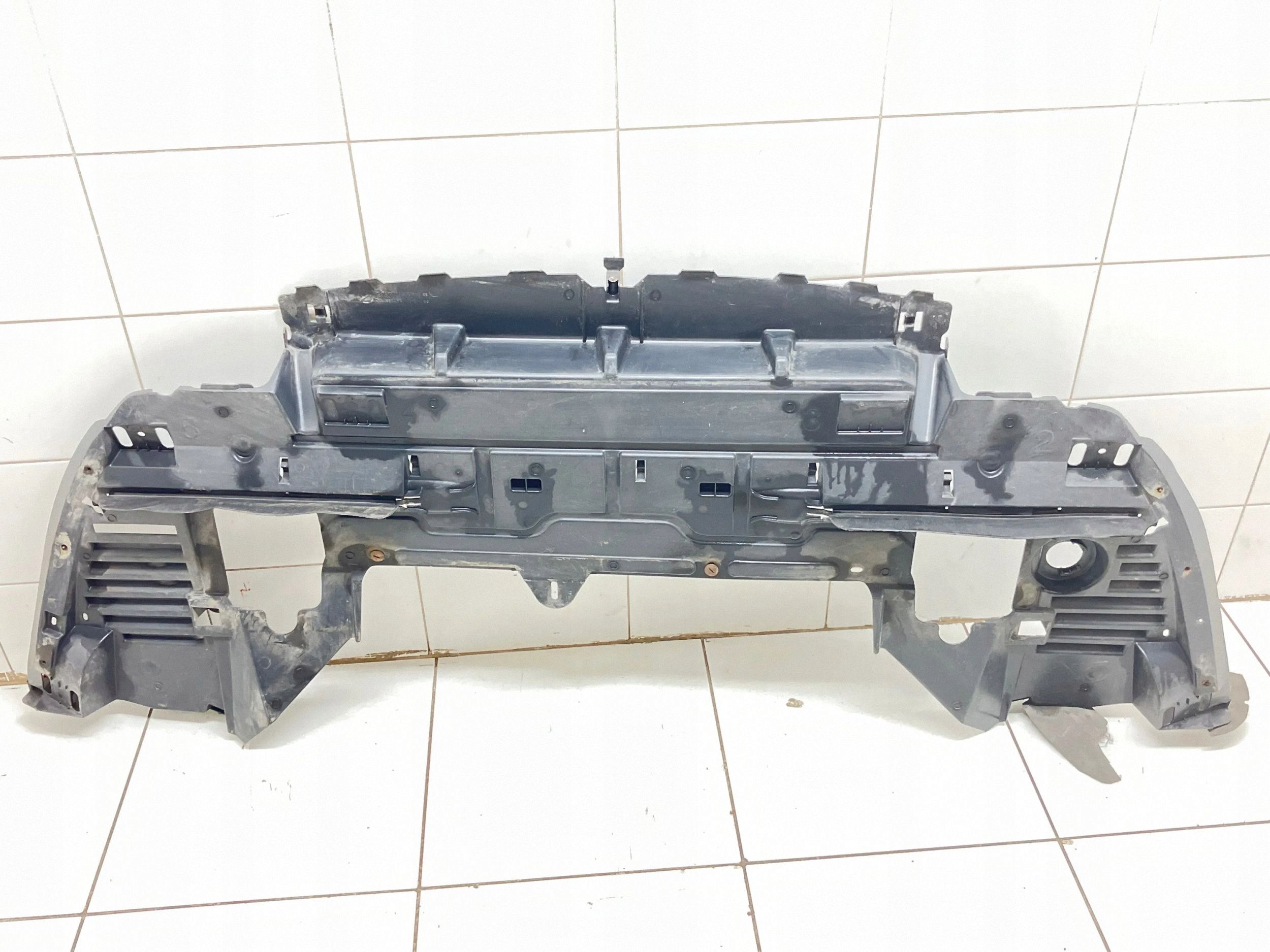 Citroen C5 2008 Onderbumper voor 9683028880 image 2