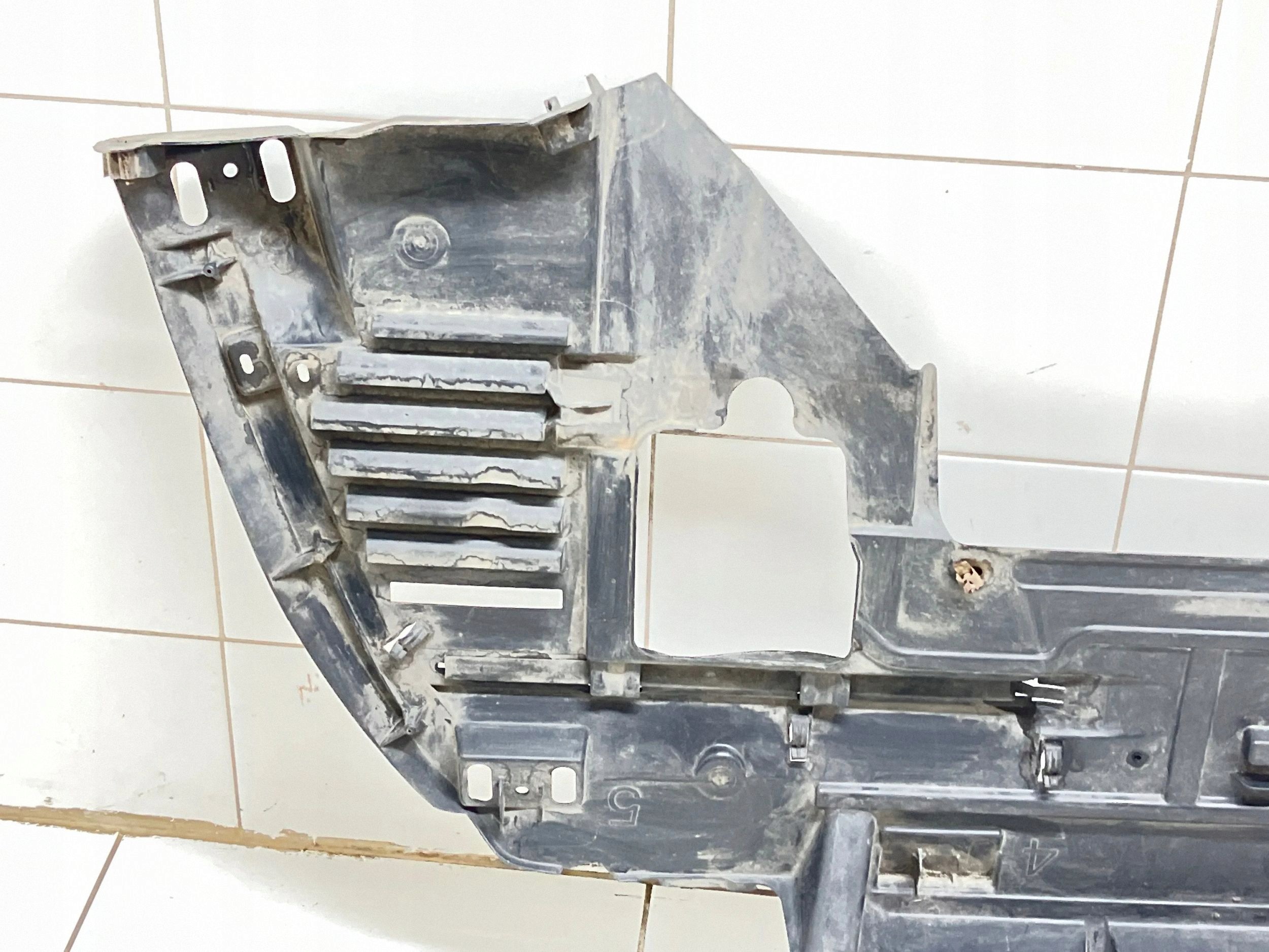 Citroen C5 2008 Onderbumper voor 9683028880 image 5