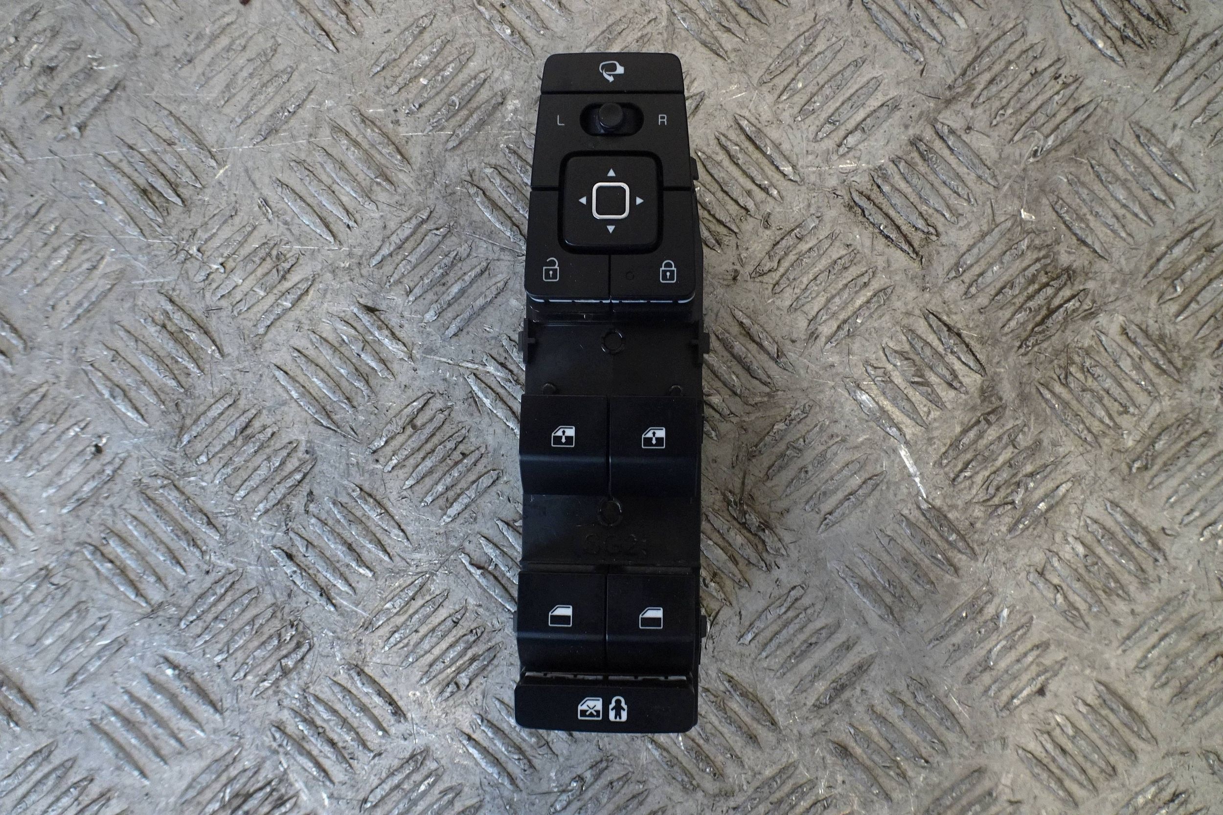 Interruptor panel control KIA NIRO II 2022- image 2