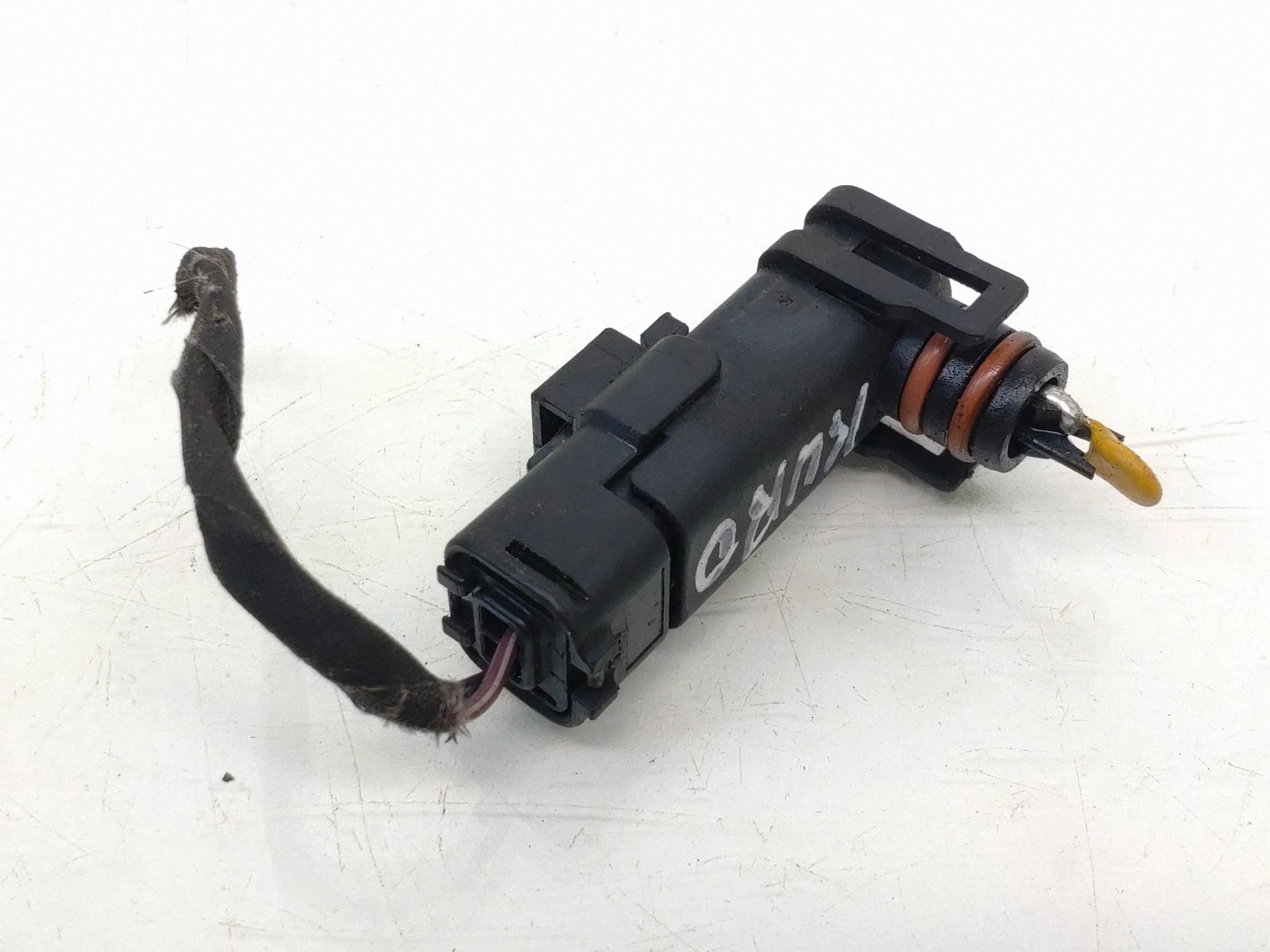 Capteur température carburant Ford Focus 2015 FRC82584 image 3