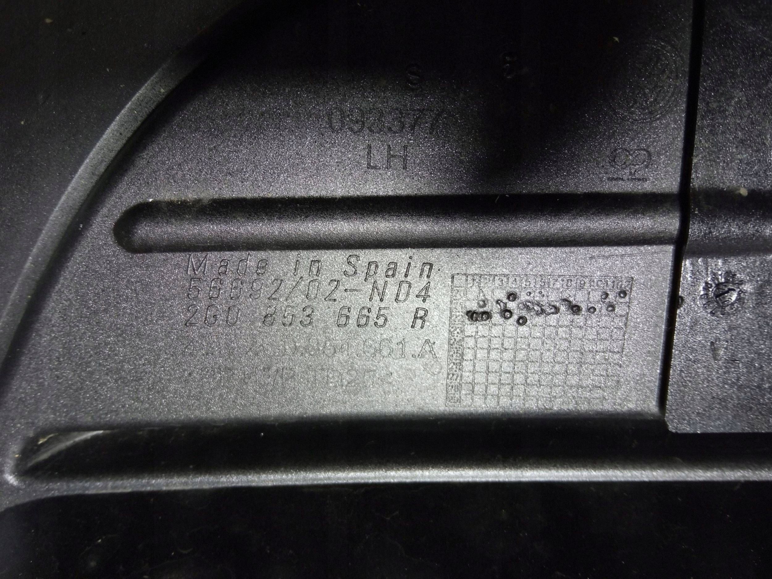 VW Polo VI Grill Vänster 2G0853665R image 3