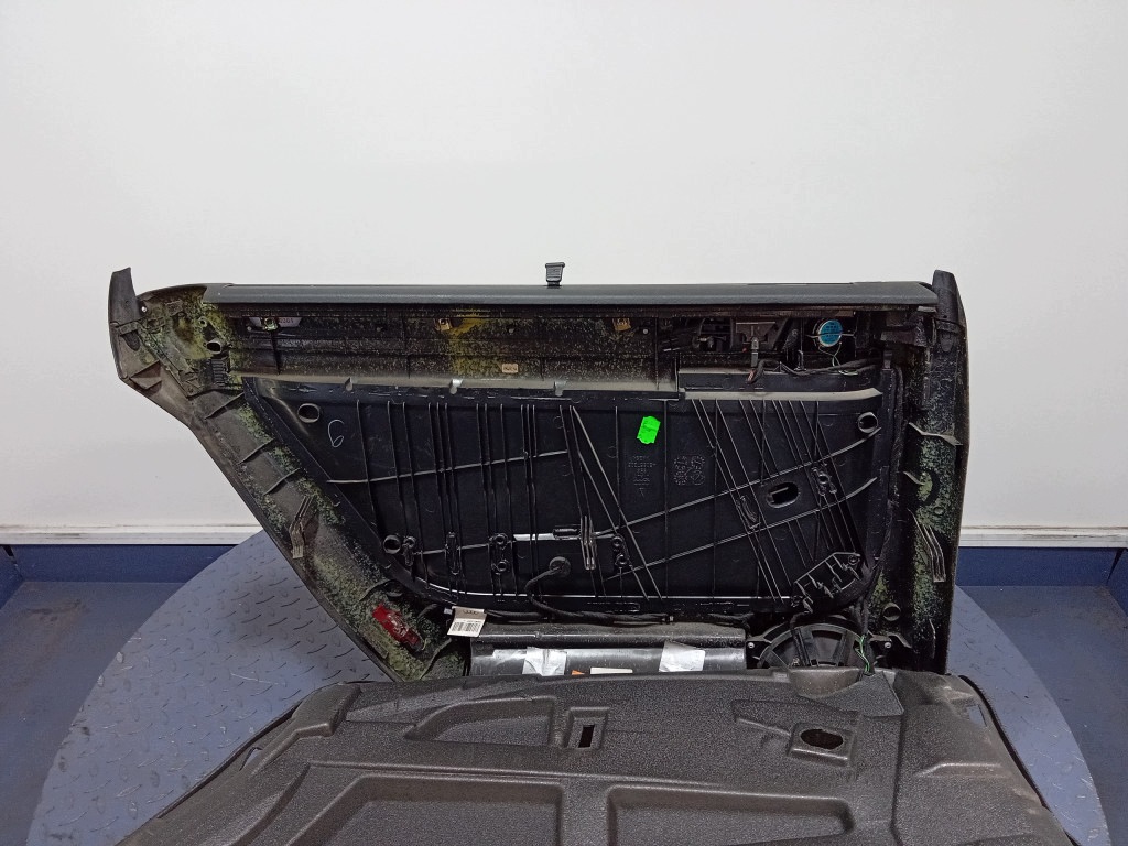 A6 C5 Avant Türverkleidung hinten rechts mit Rollo OEM image 4
