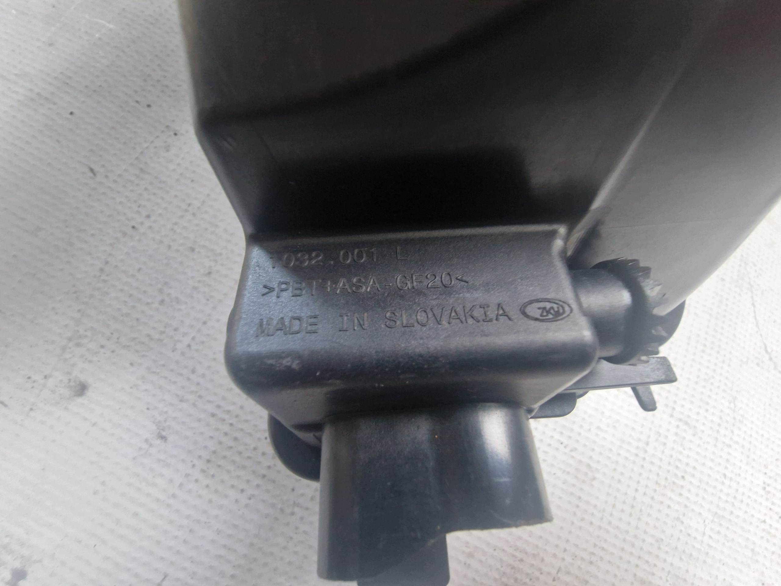 Farol de Nevoeiro VW Crafter Esquerdo Usado image 8