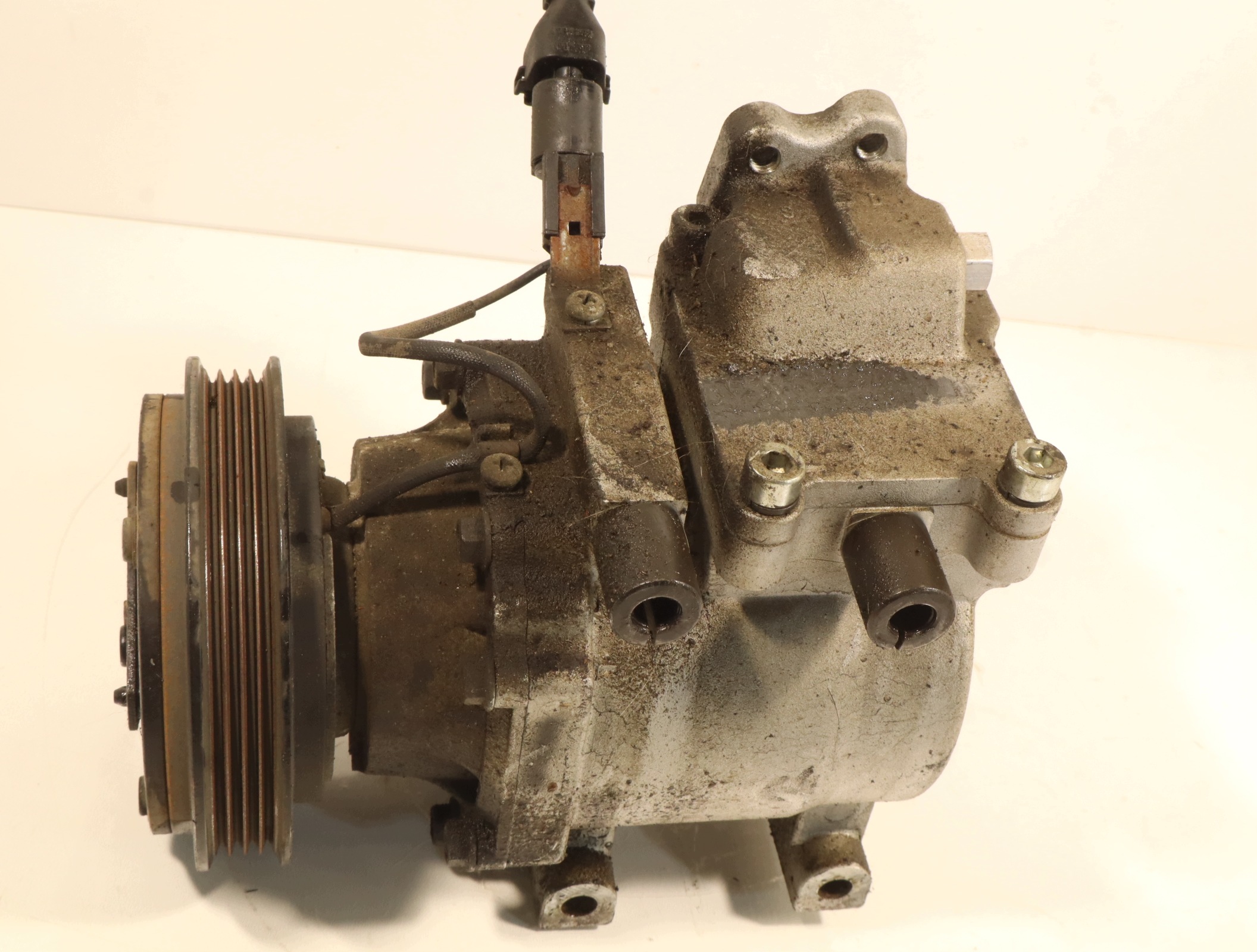 AC Compressor Hyundai Tucson I 2.0 16V OEM 345CSF65 image 5