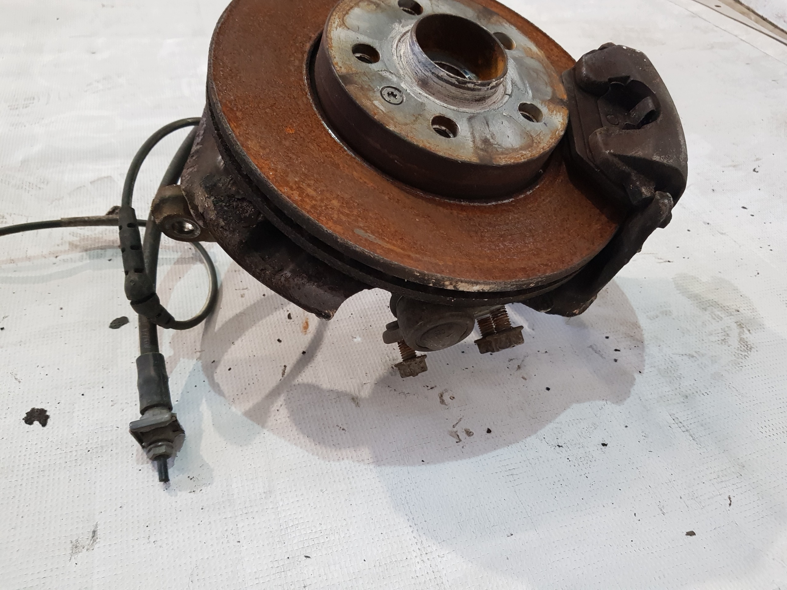 2Q0407256M Pivot Droit Avant VW Polo VI image 8