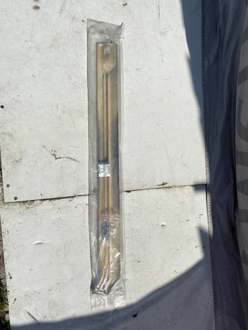 Opel Astra J IV kynnyslista etu oikea