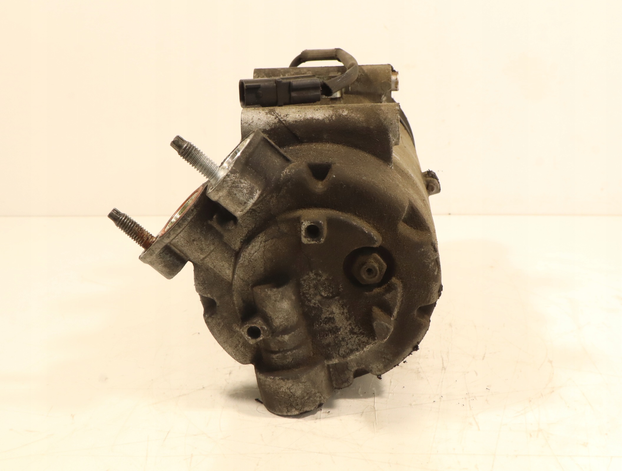 Compresseur climatisation Ford OE AV6M-19D629-BC image 3