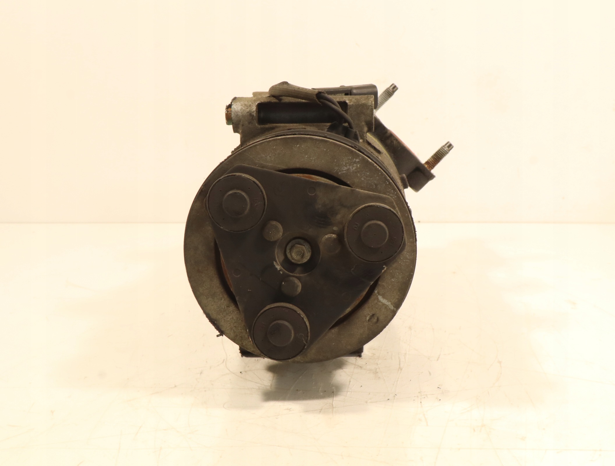 Compresseur climatisation Ford OE AV6M-19D629-BC image 6