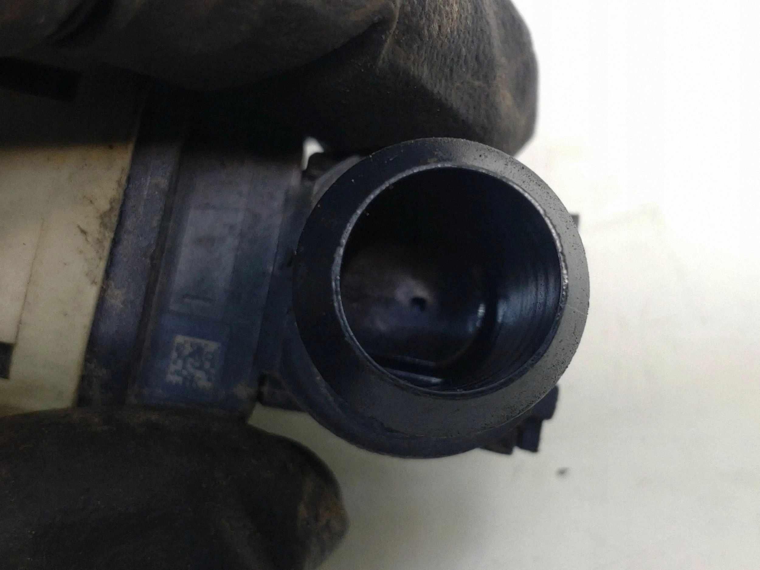Capteur Pression Servodirection Ford Mondeo Mk5 DE93-2C444-BA image 3