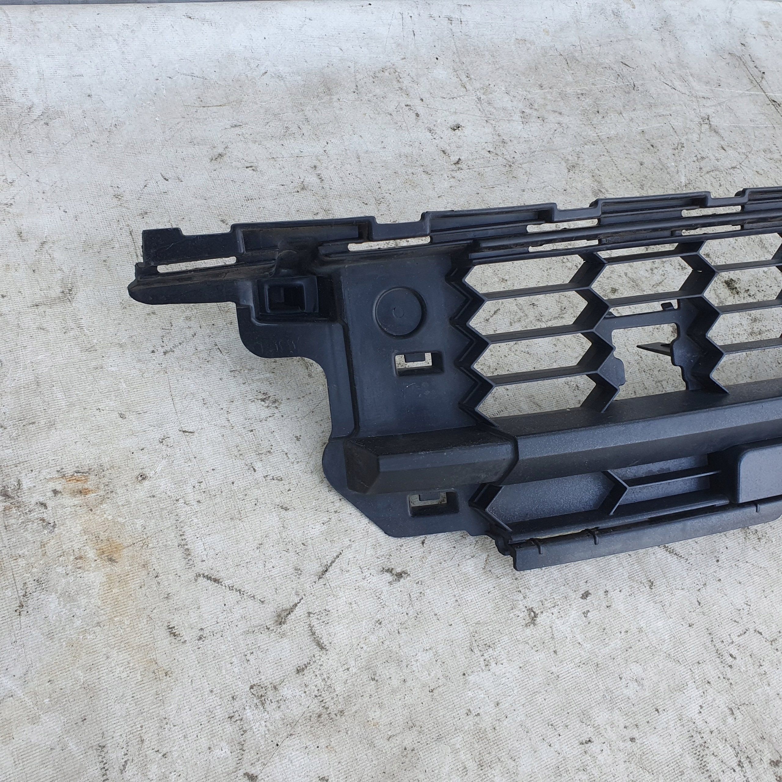 Skoda Kodiaq 24 etusäleikkö 565853677E image 5
