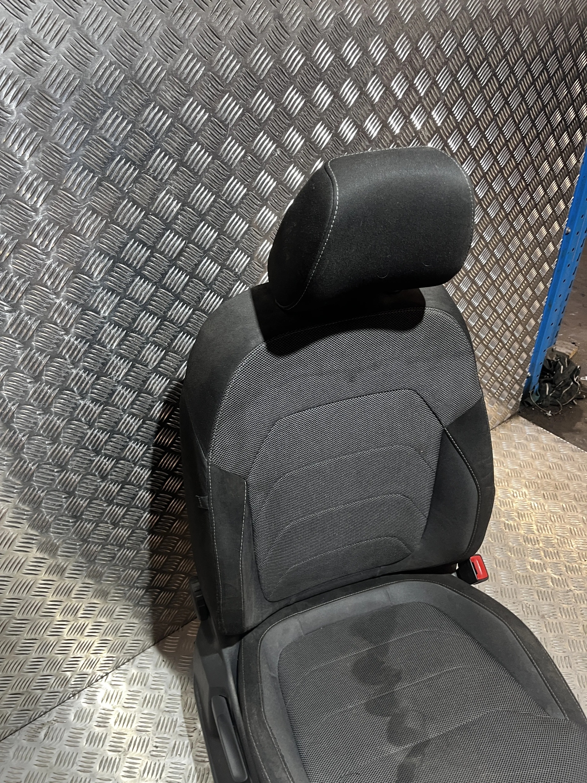 Framstol höger Skoda Kodiaq I 16- image 3