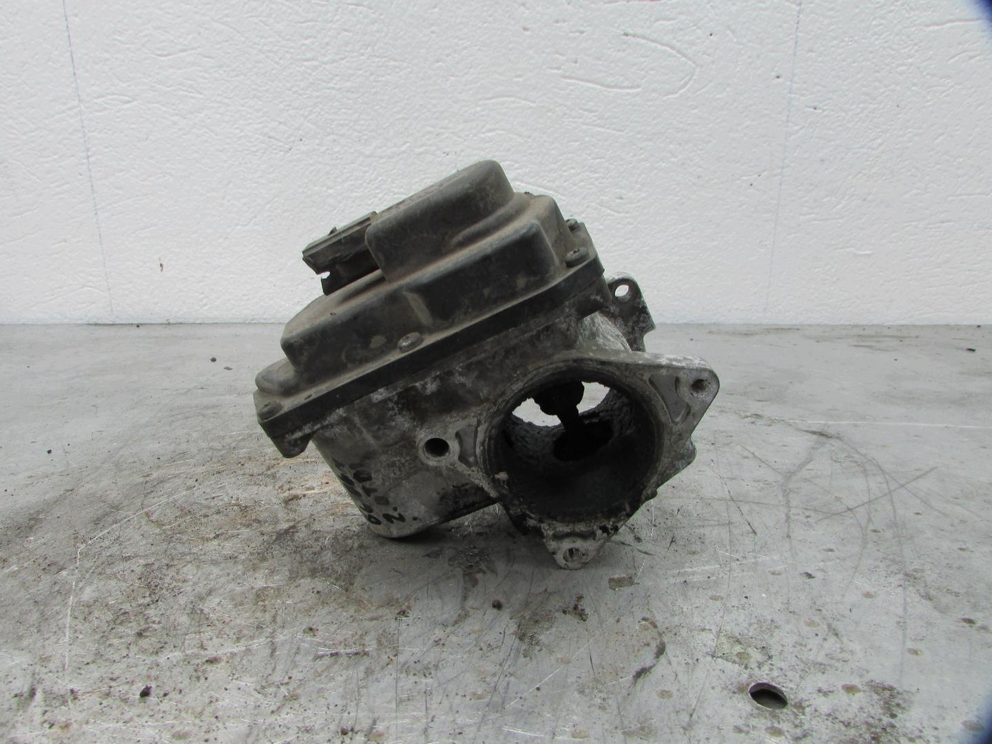 EGR Klep Passat B6 2.0 TDI 03G131501 image 3