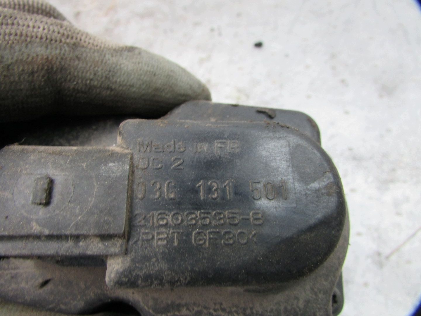 EGR Klep Passat B6 2.0 TDI 03G131501 image 7