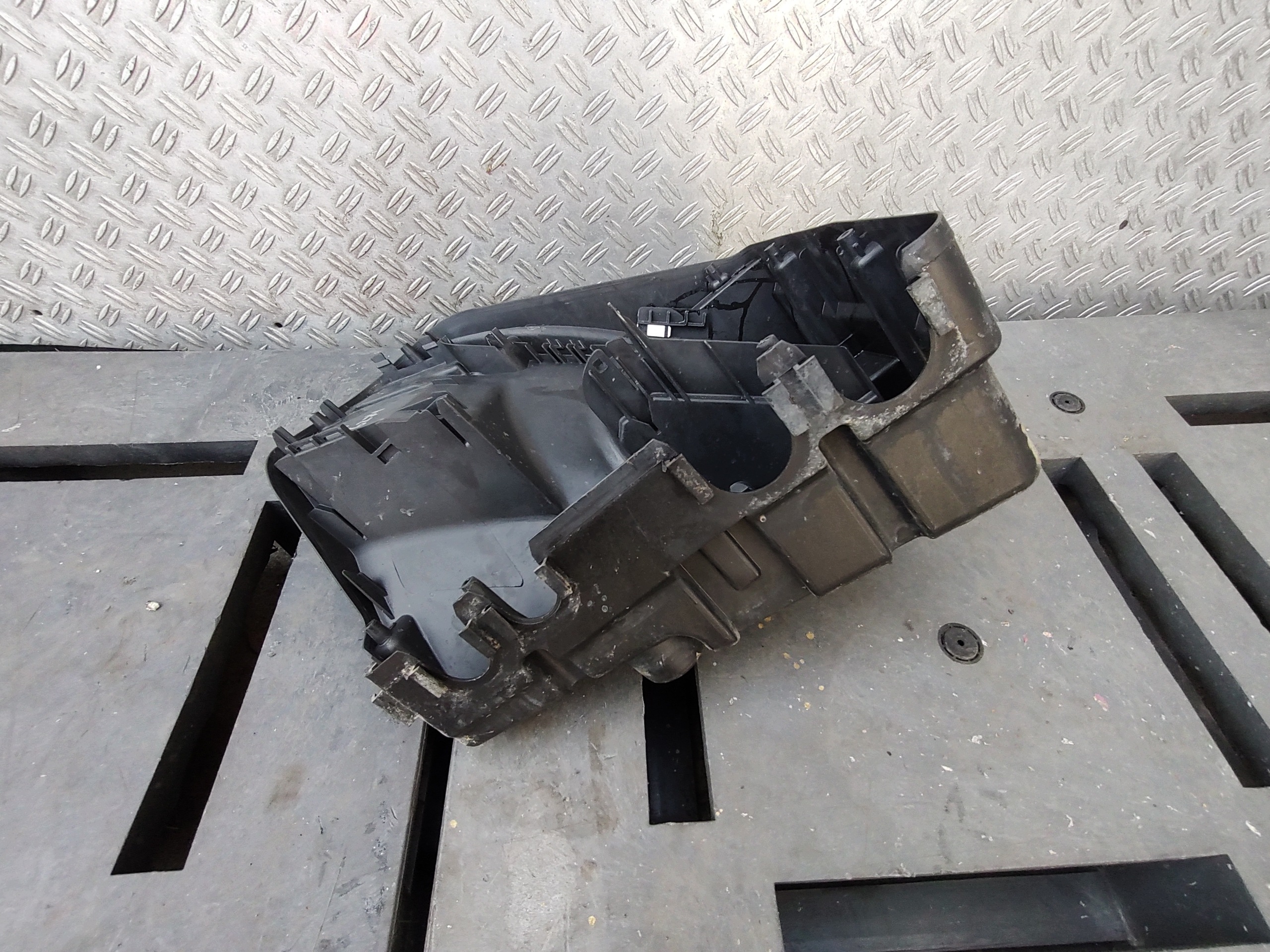 Zekeringkast VW T5 7H0907296 image 3