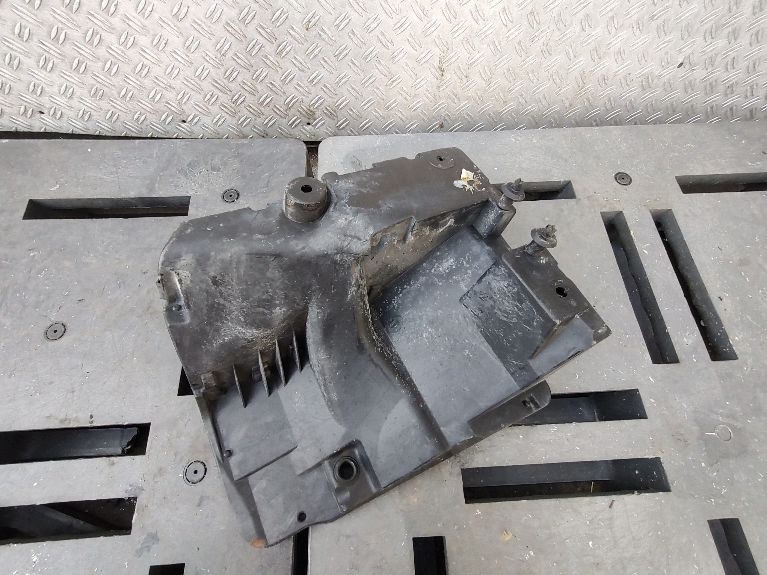 Zekeringkast VW T5 7H0907296 image 4