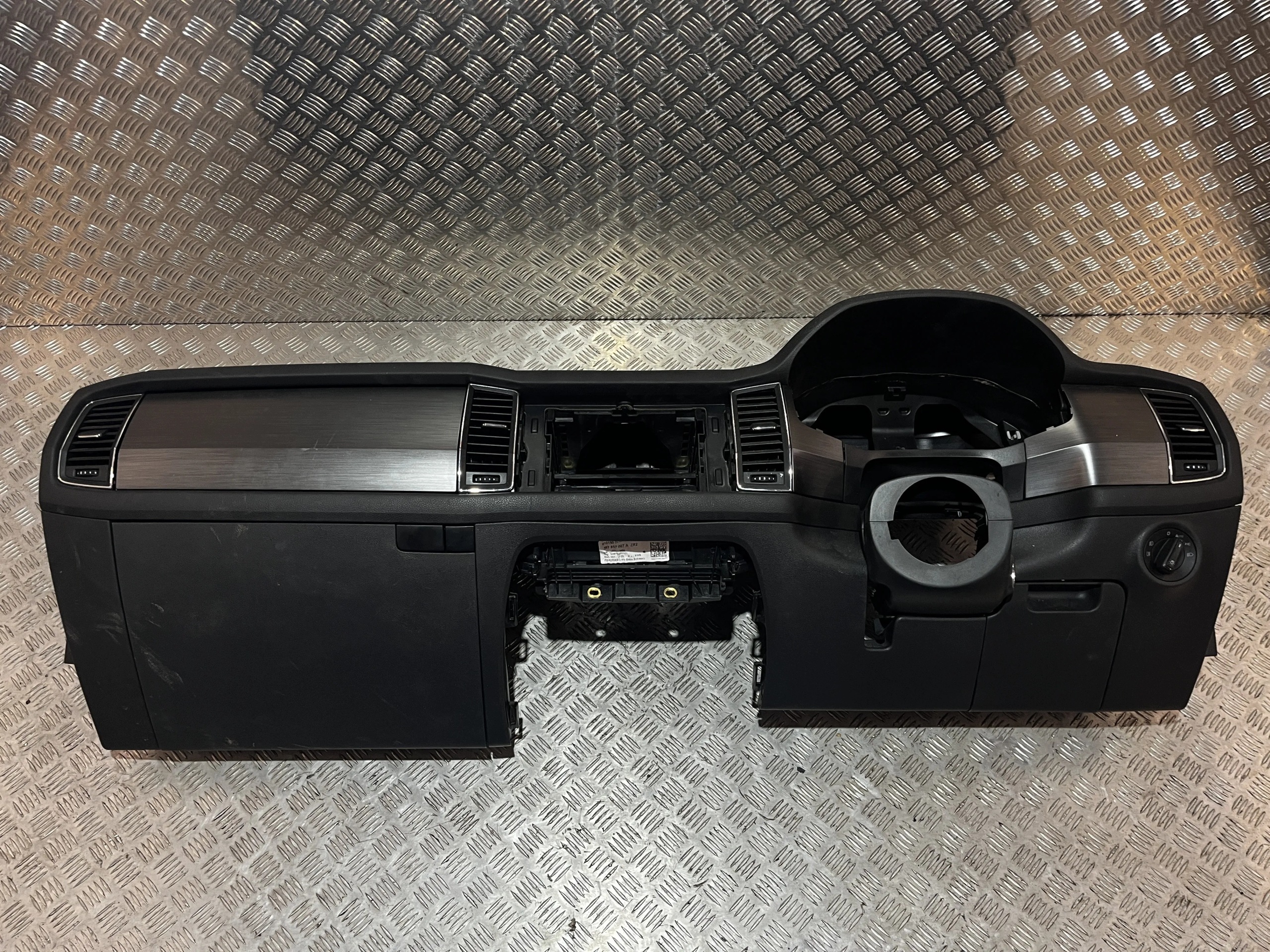 Dashboardpaneel Kodiaq I 16- ANGLIK VW33333 image 2