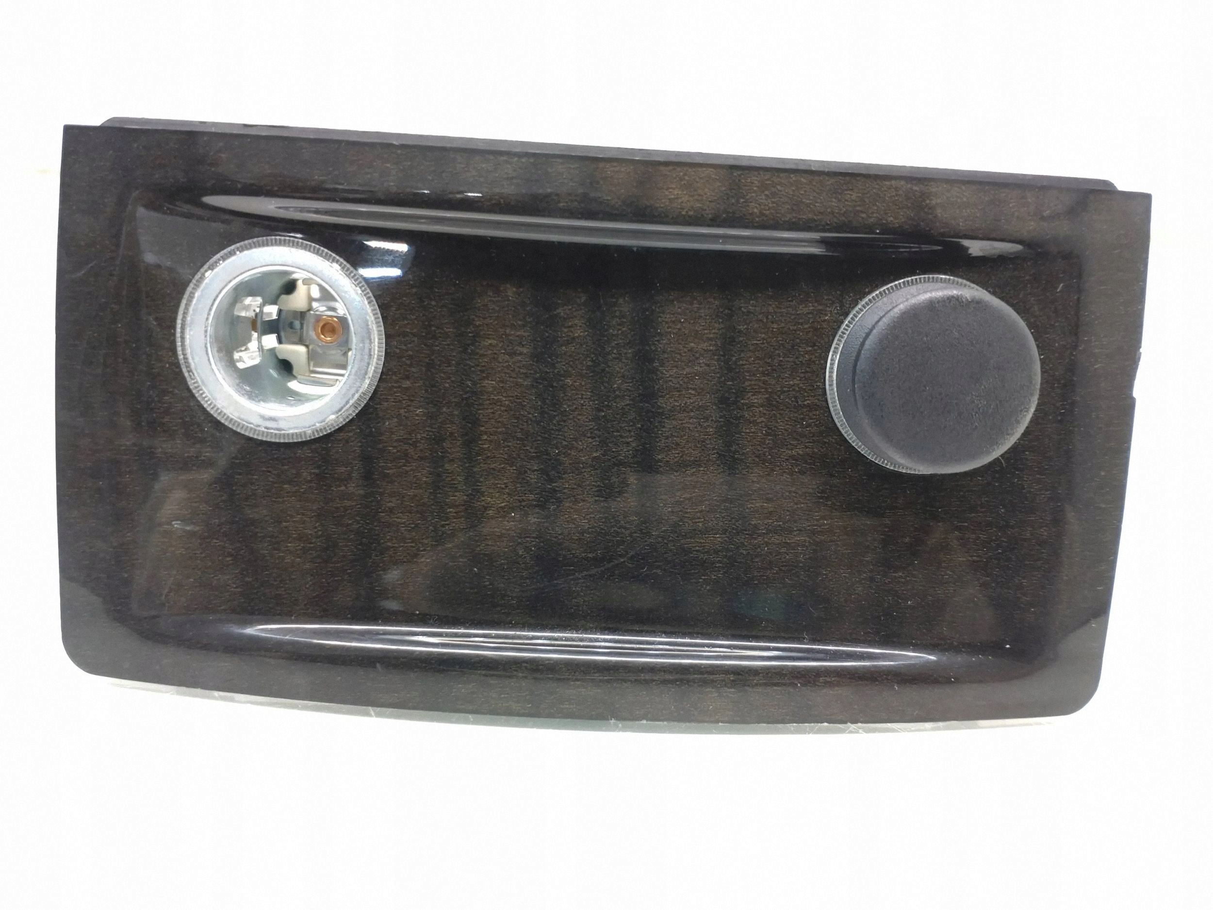 Tomada 12V Traseira BMW 5 E60 E61 2005 Usada image 2