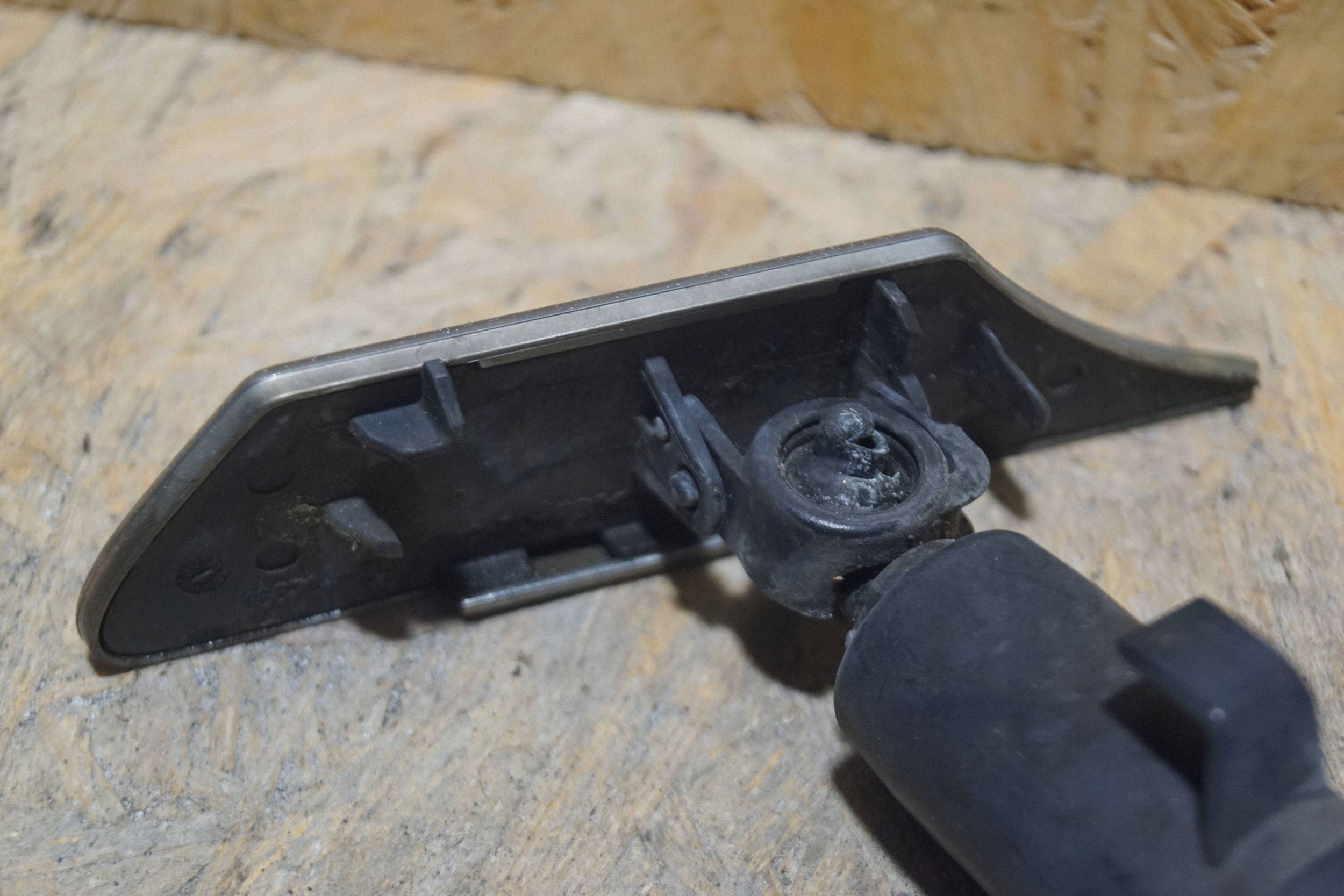 Lave-phare droit avec cache Ford Kuga MK1 (JKM27313) image 4