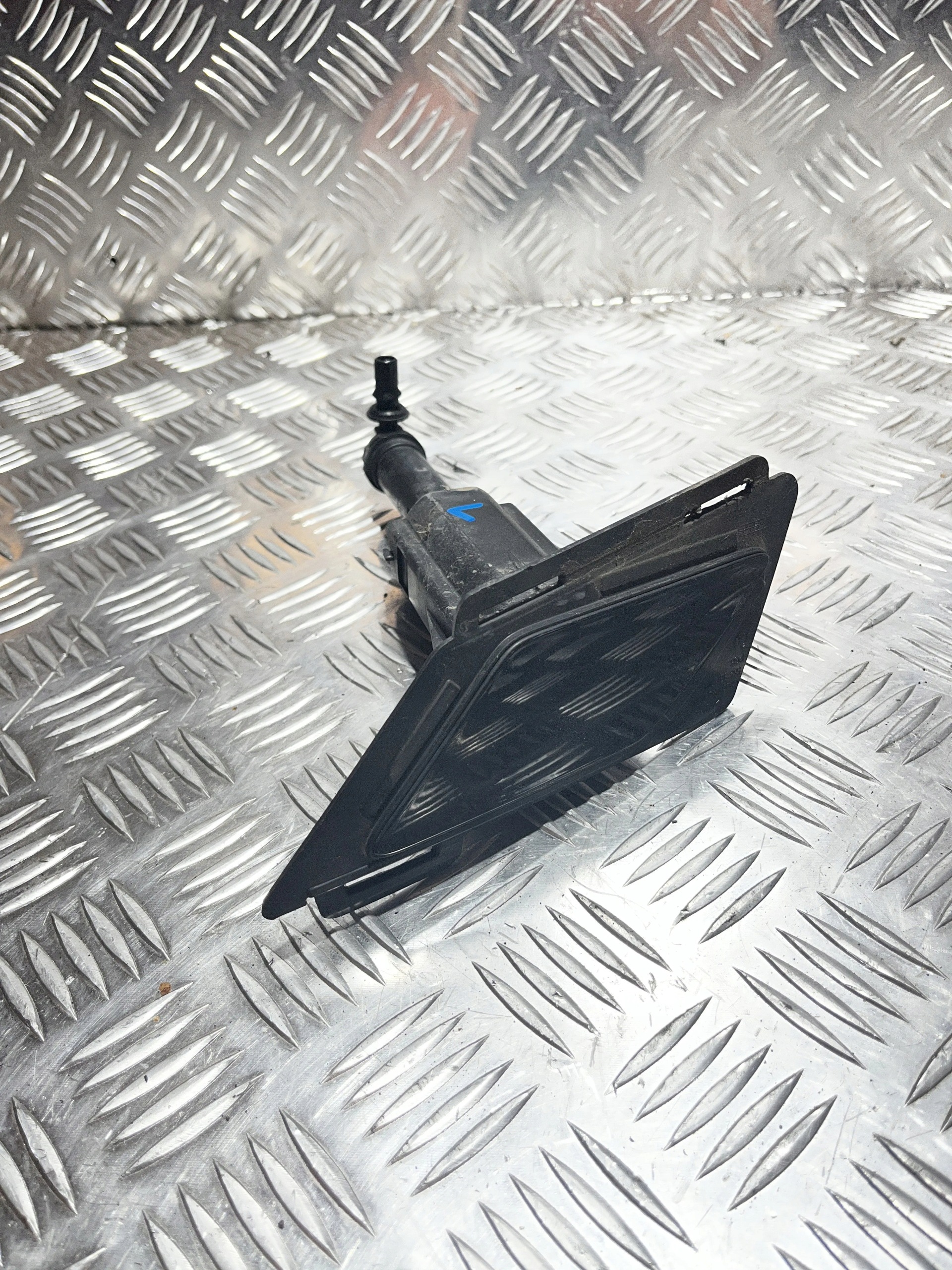 Skoda OE 565955965A sproeier koplamp image 2