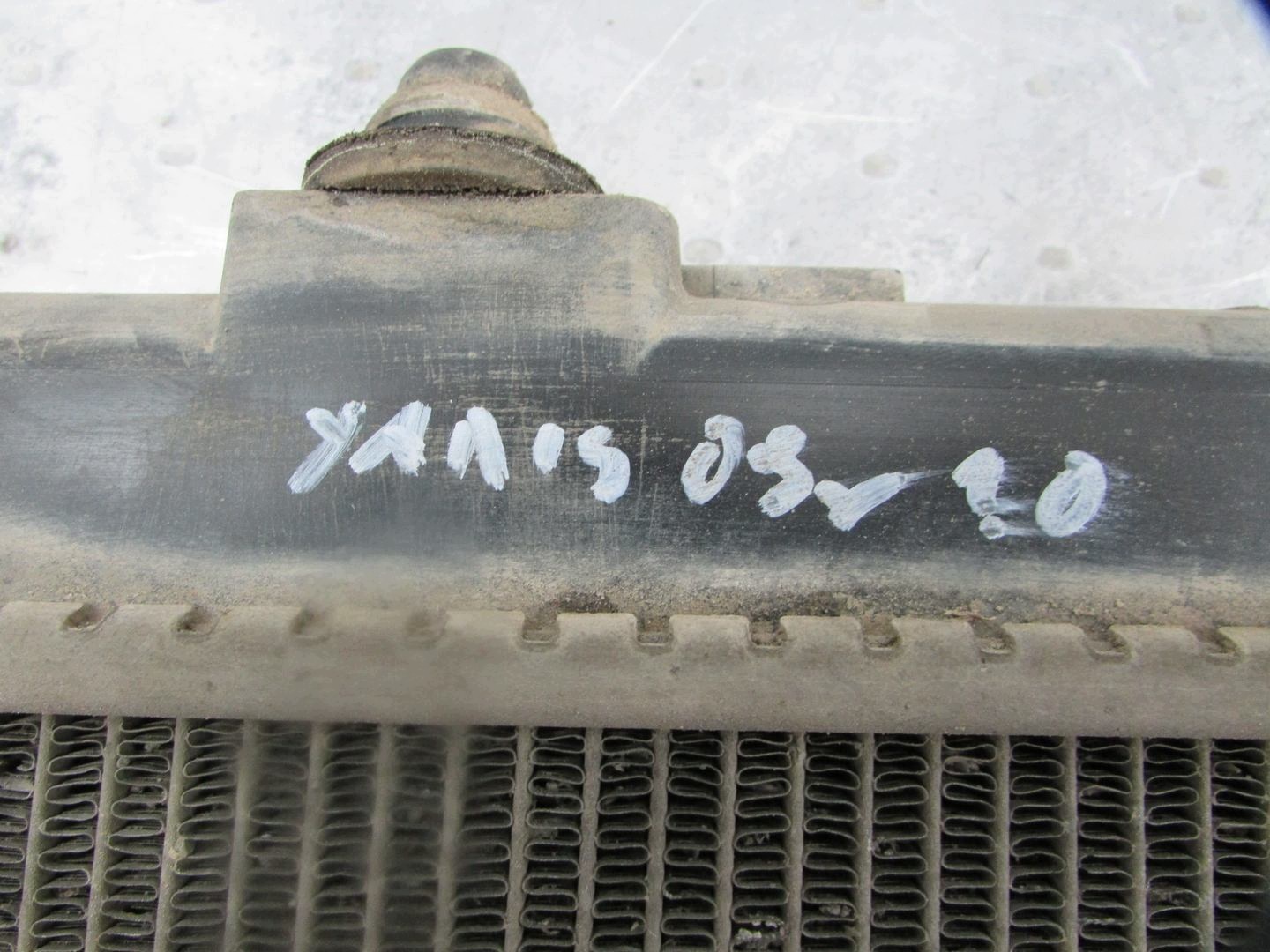 Toyota Yaris II 1.0 B Radiateur Eau image 8