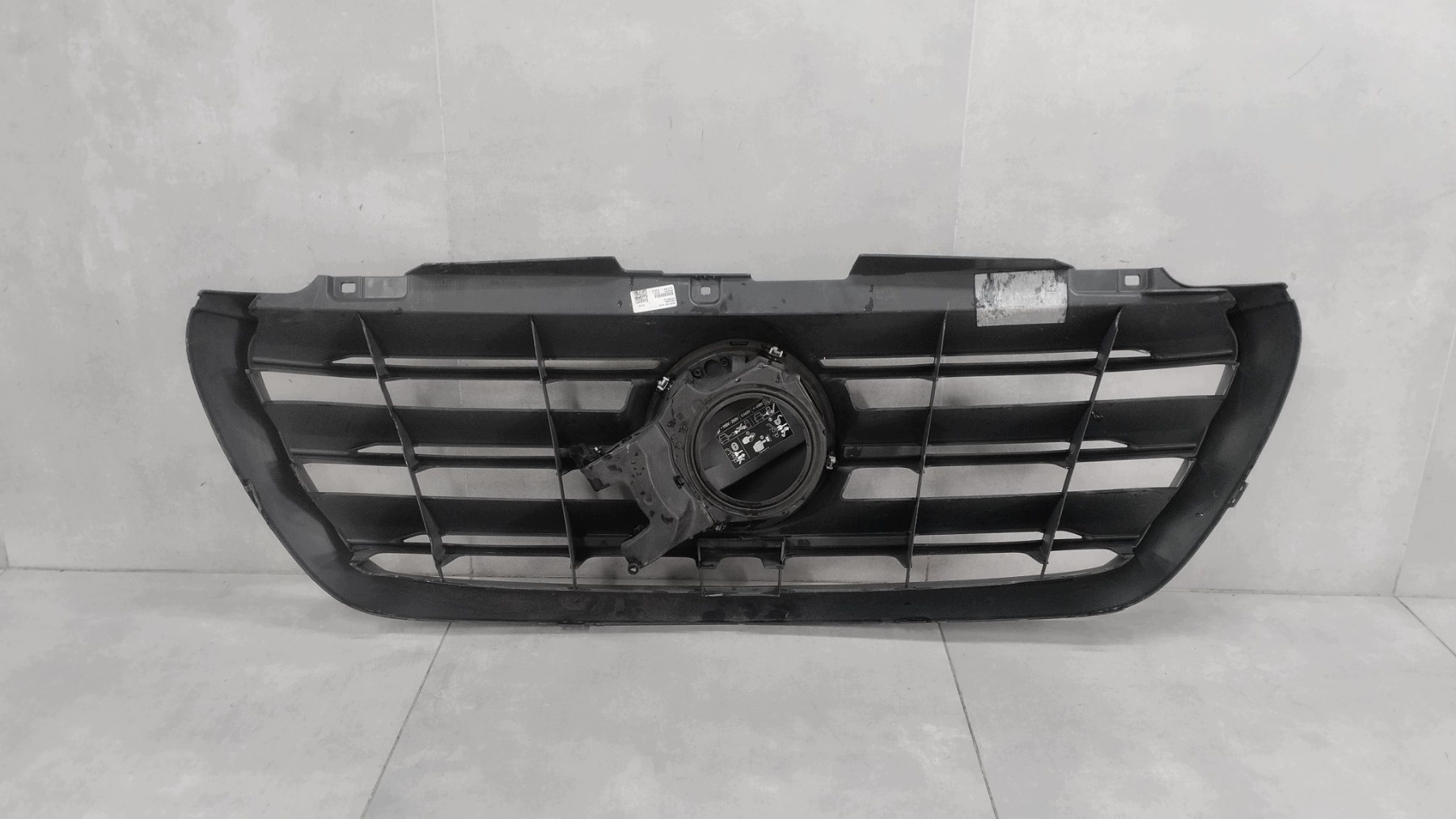 Calandre Mercedes e-Sprinter III W907 W910 image 4