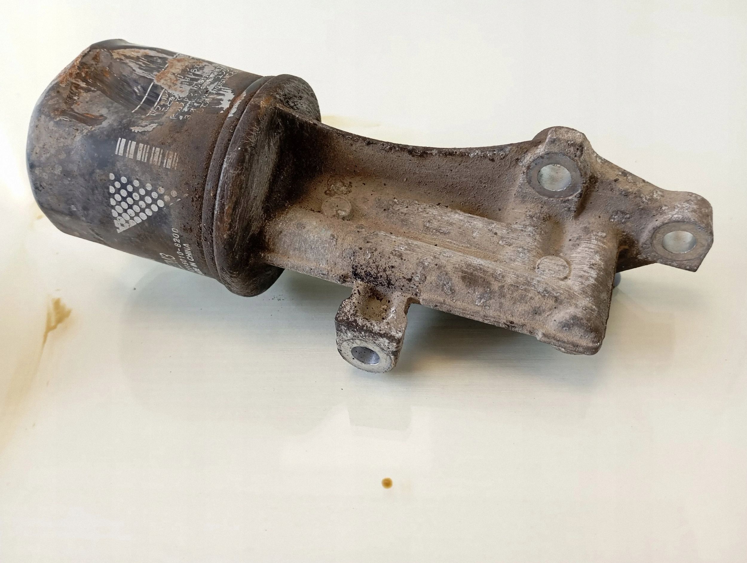 2009 Toyota Aygo AB10 Oljefilterbas (OEM FRC85657) thumbnail 3