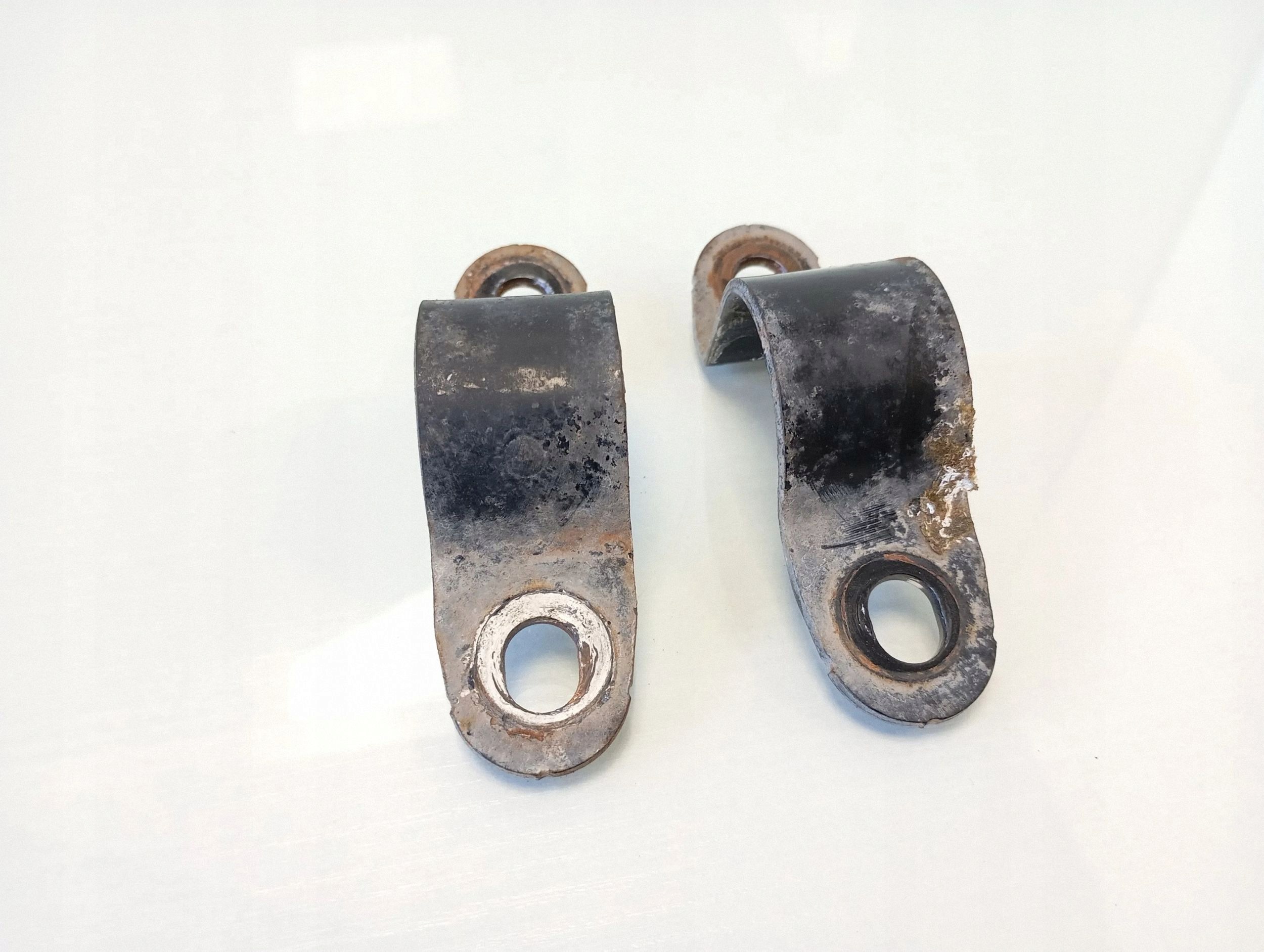 Toyota Aygo AB10 Stabilisator-Schelle vorne OEM FRC85674 image 2