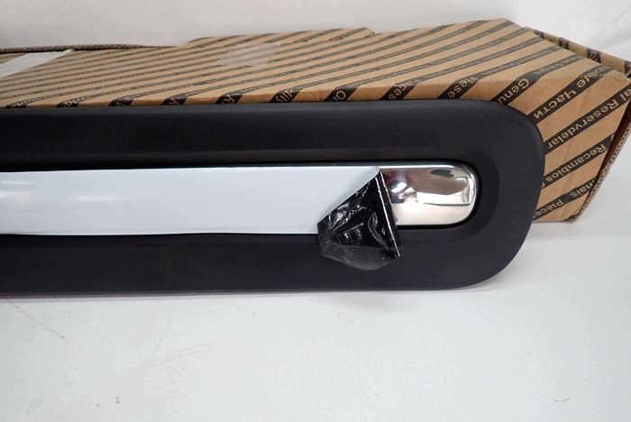 FIAT 500L 12- etuoven oikea lista 735521840