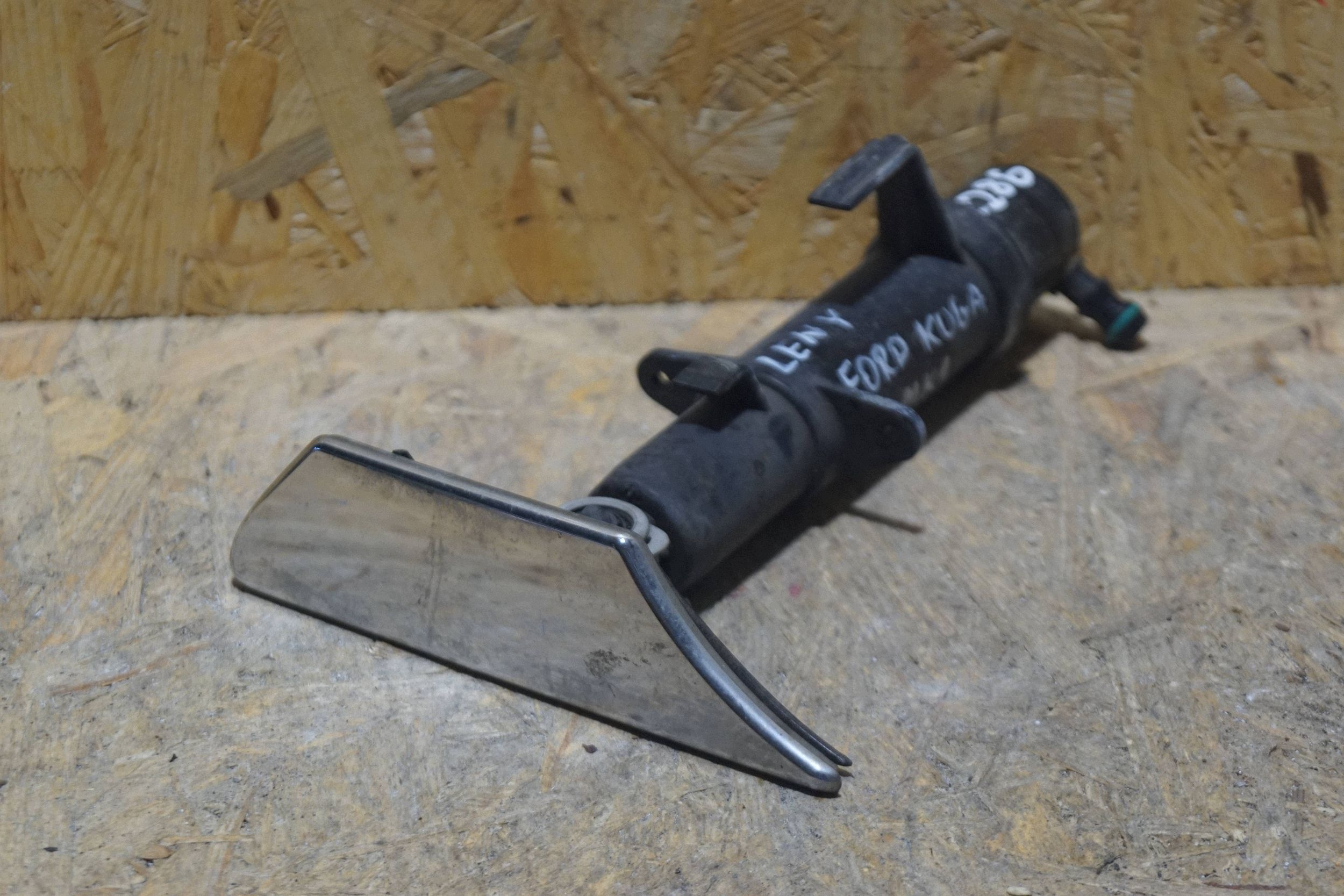 Lave-phare gauche Ford Kuga MK1 (JKM27314) image 2