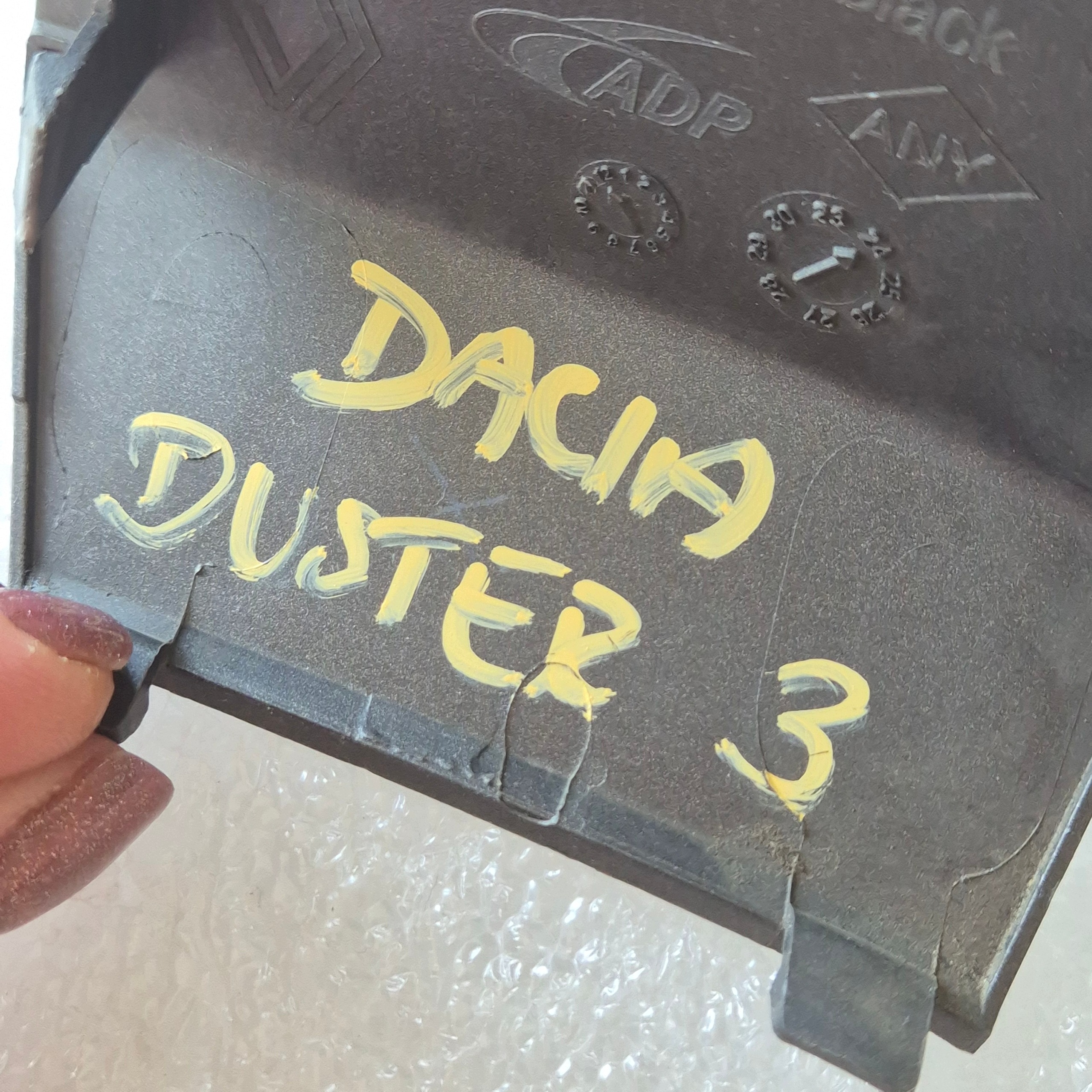 Dacia Duster 3 etusumu suojalevy image 6