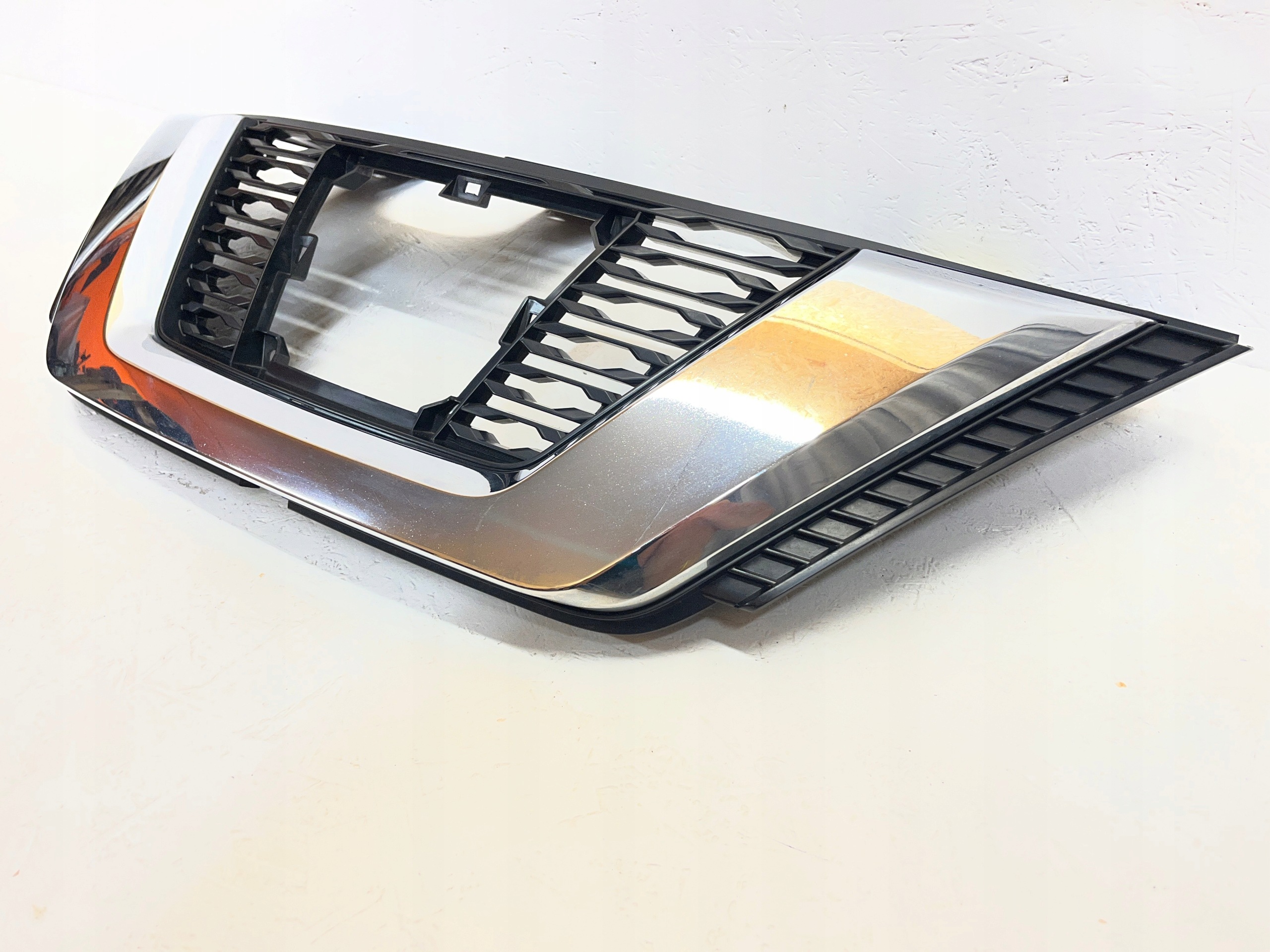 Calandre Nissan X-Trail T32 623106FV0C image 3