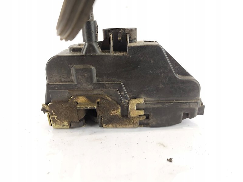 Dörrlås fram höger Nissan Primera P12 image 5