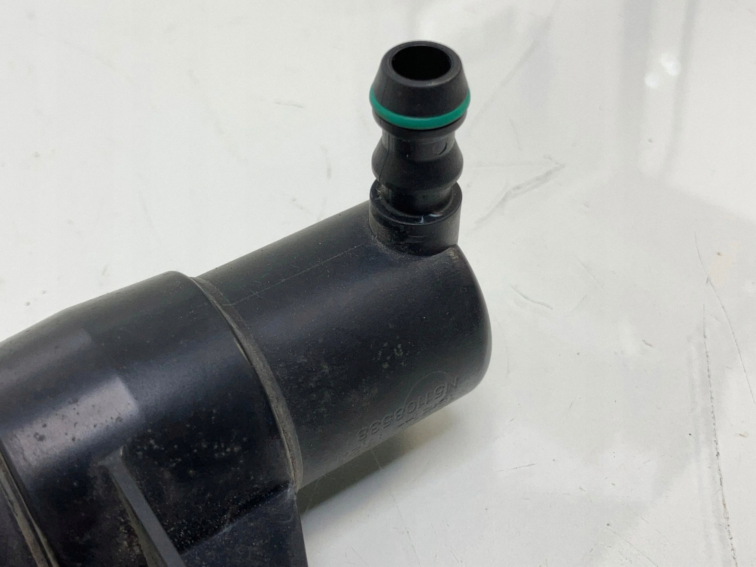 Buse lave-glace VW Golf V 1K6955978A image 4