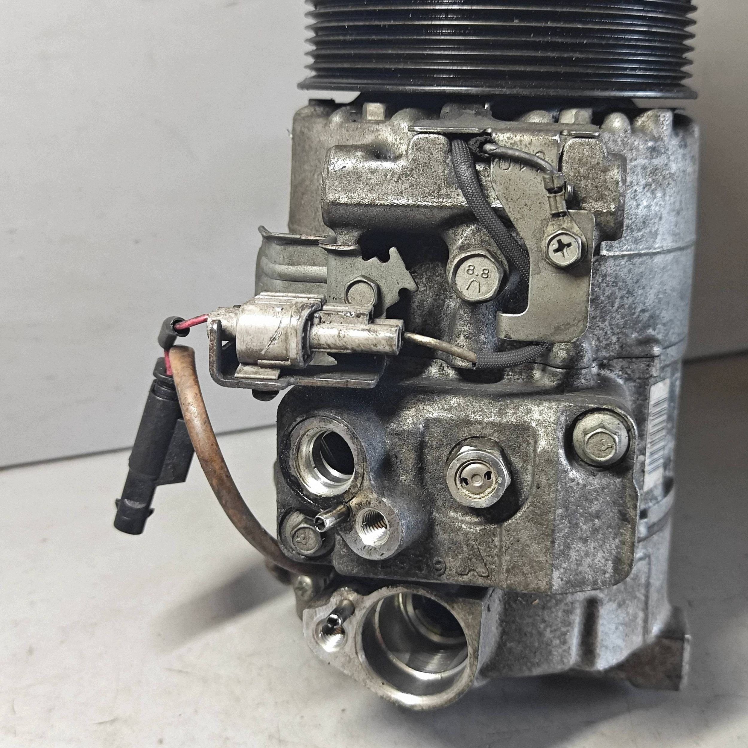 Airco Compressor Mercedes-Benz A0008309300 image 7