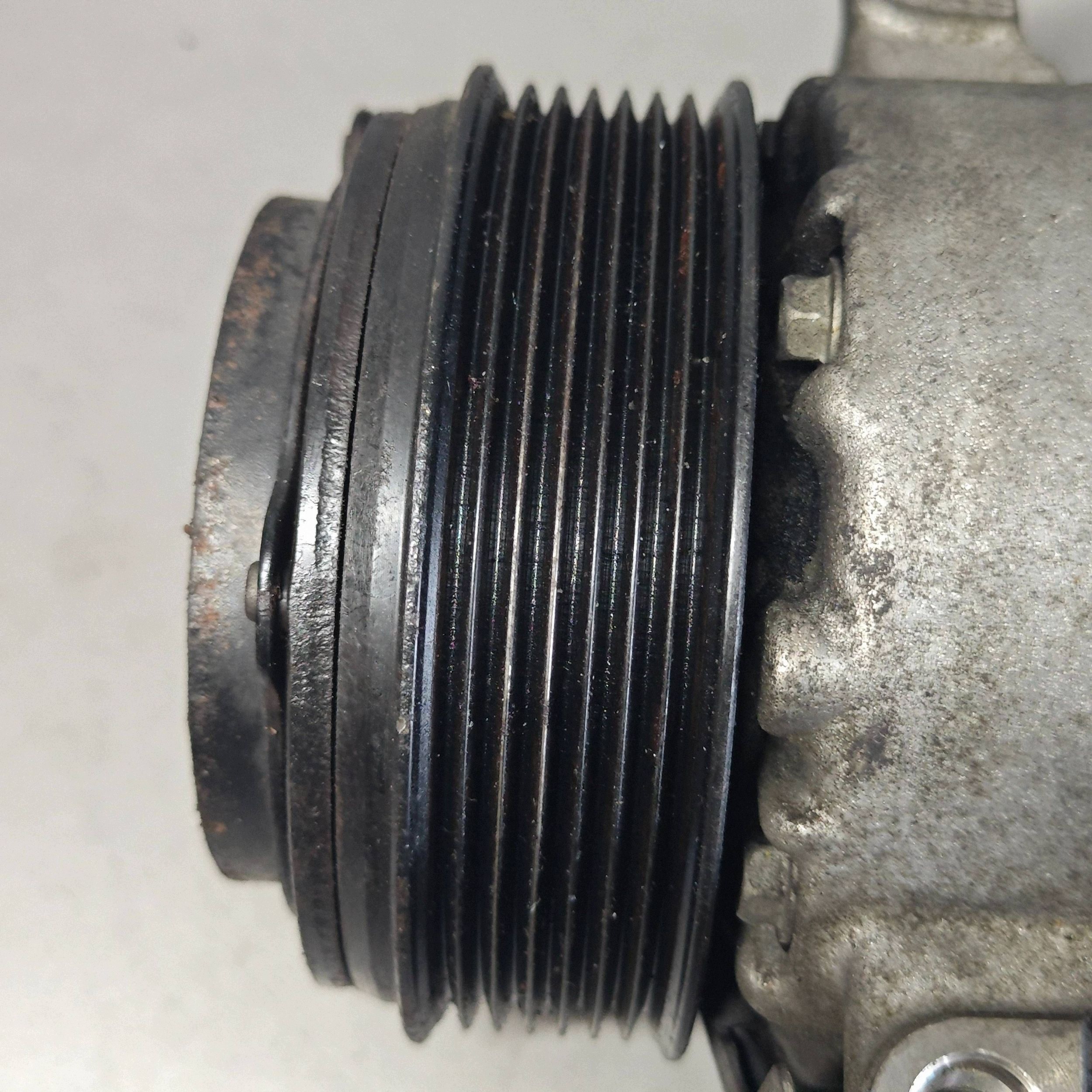 Airco Compressor Mercedes-Benz A0008309300 image 9