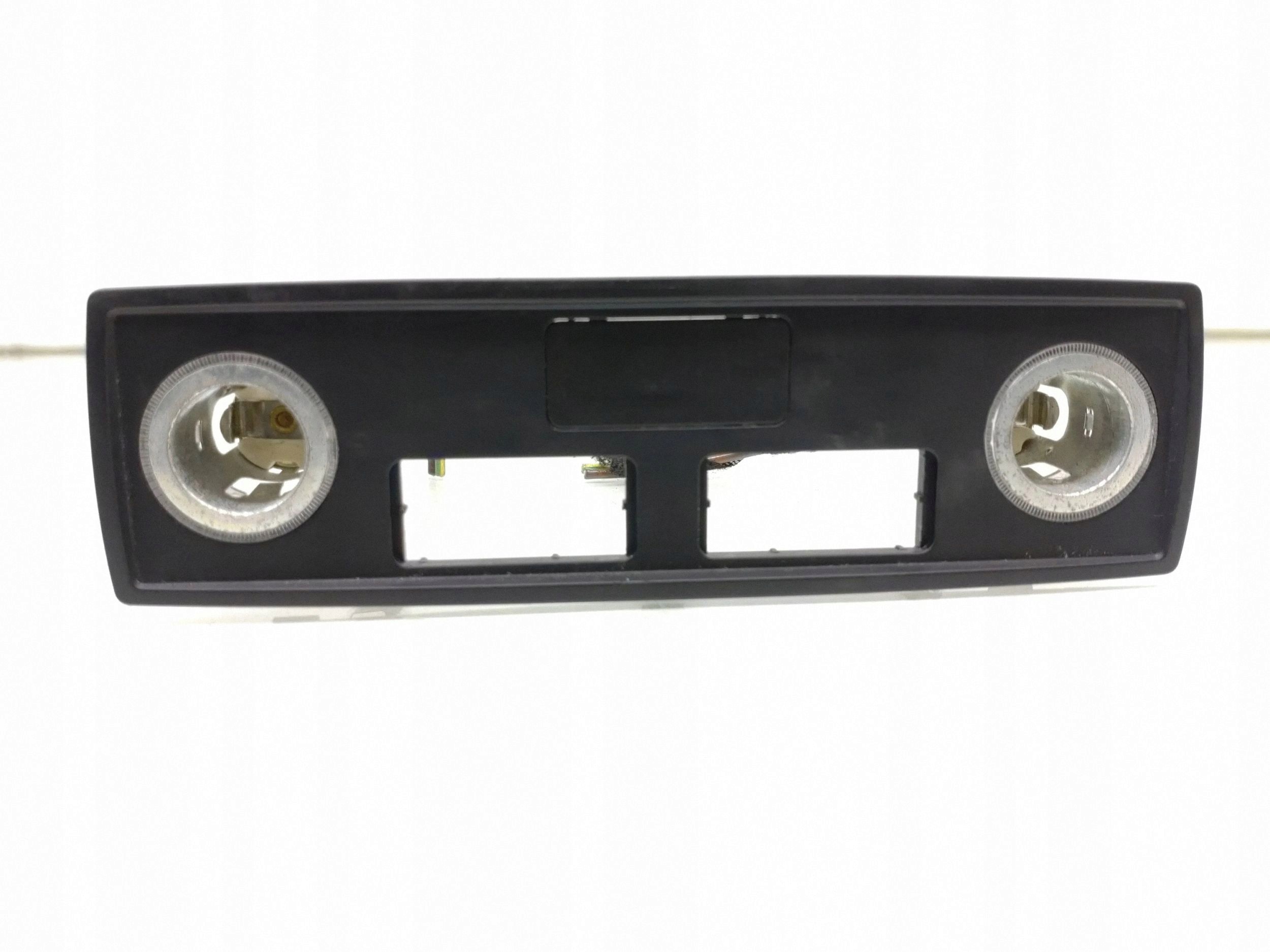 Tomada 12V Traseira BMW X5 E70 Usada image 2